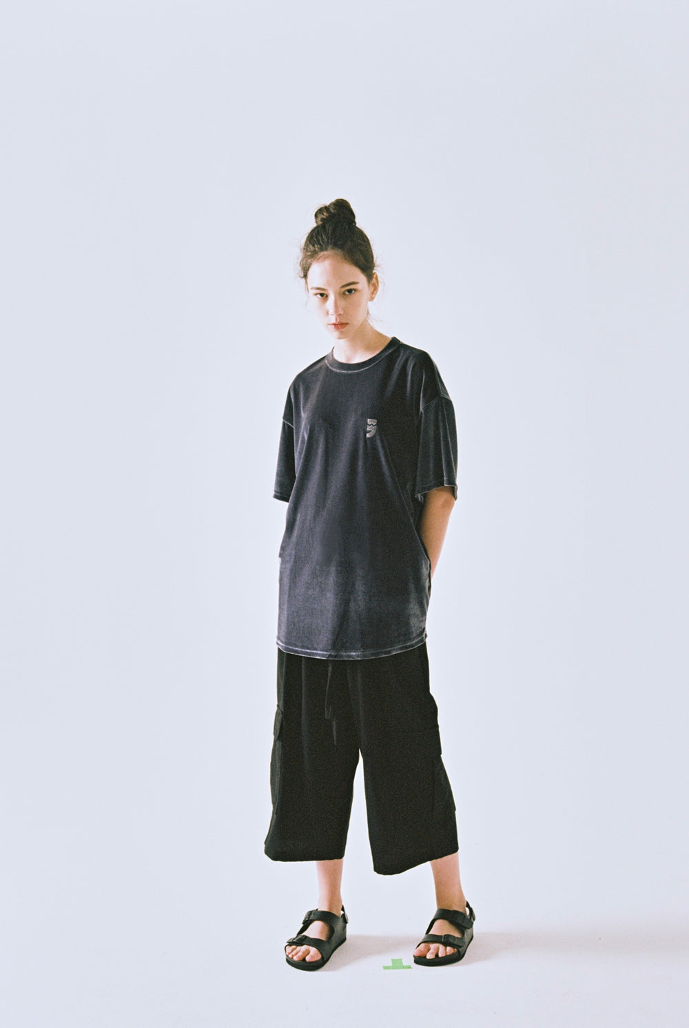 DROP-SHOULDER VELVET 1/2 TEE (Charcoal)