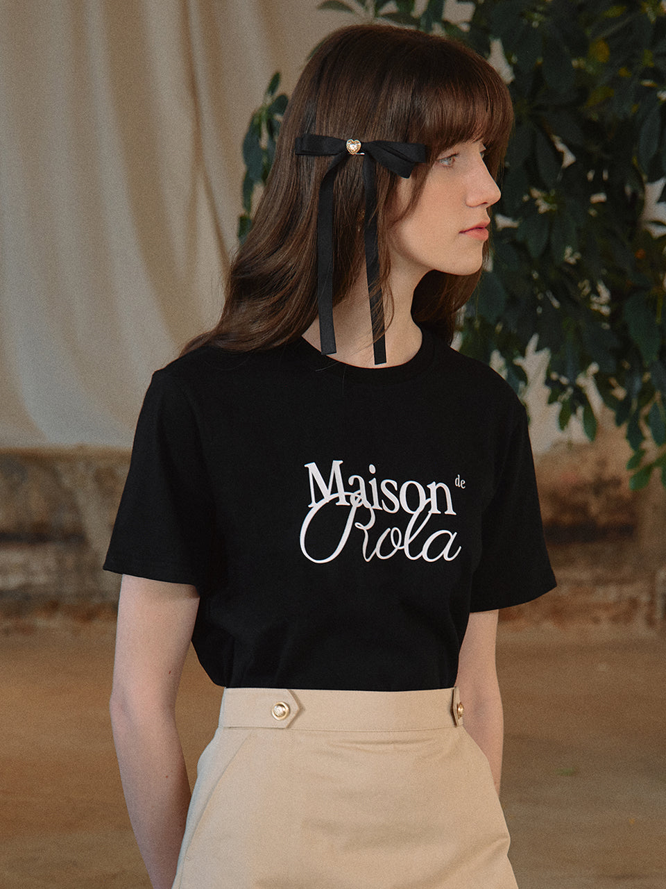 MAISON DE ROLA HALF T-SHIRTS BLACK