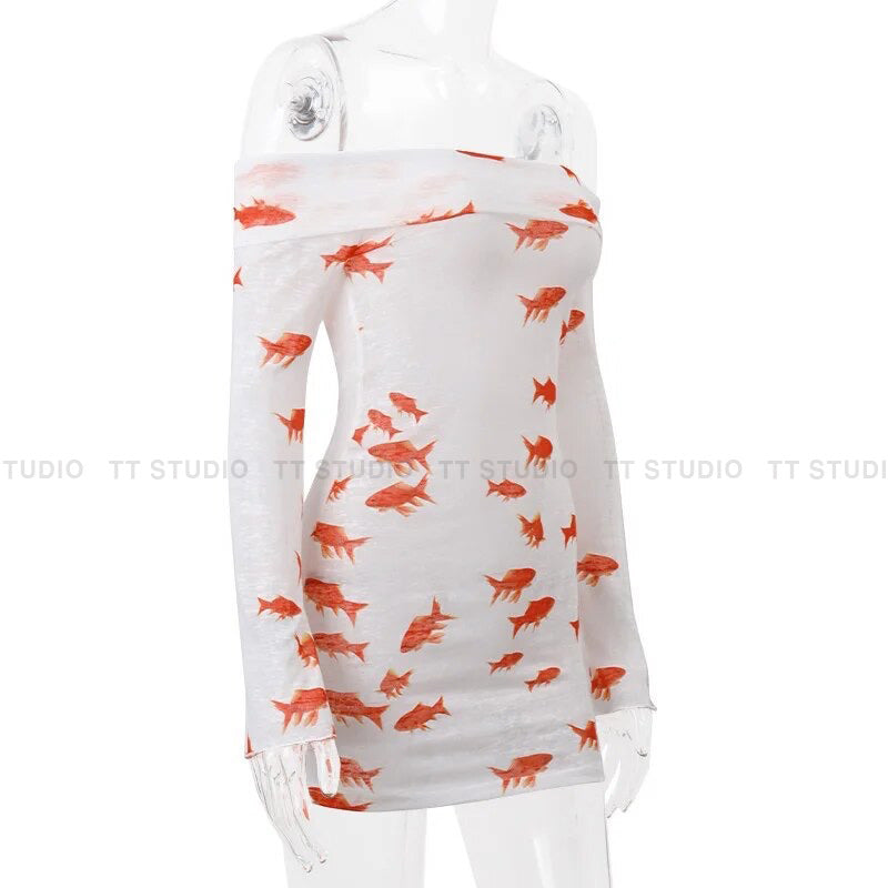 Goldfish off shoulder-T