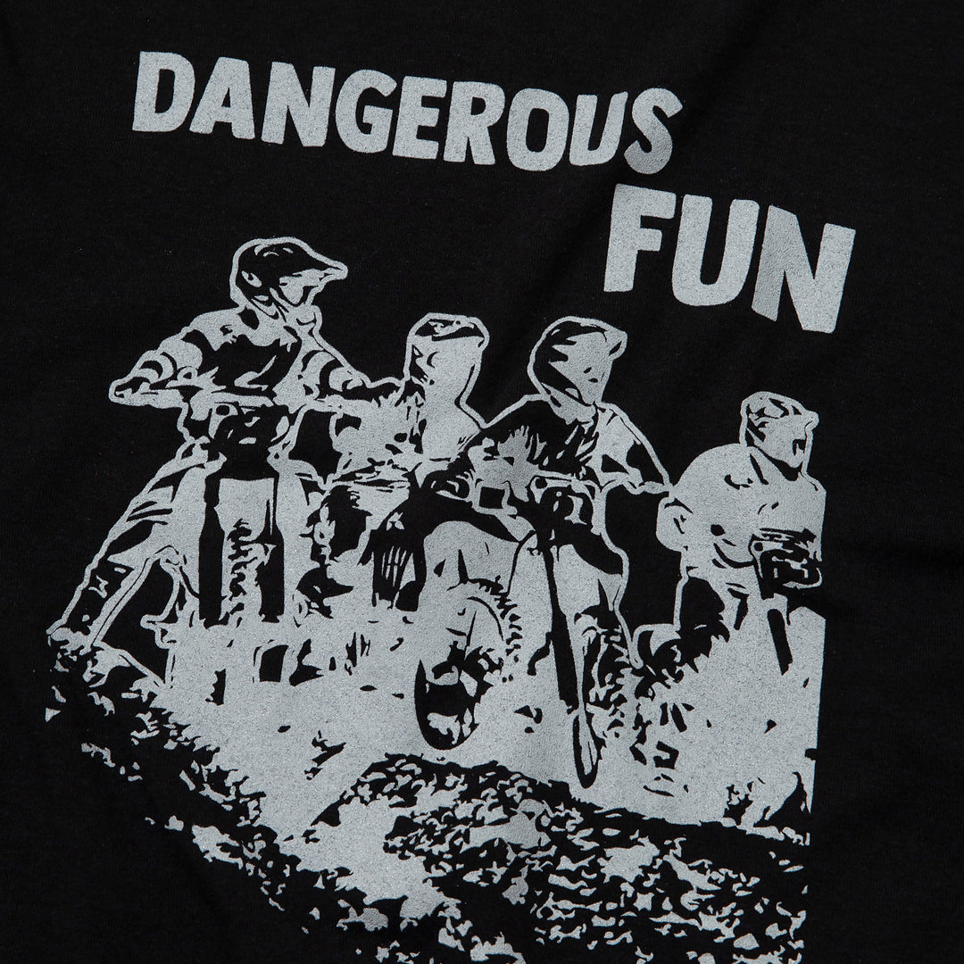 DANGEROUS FUN long-sleeved T-Shirt (BLACK)