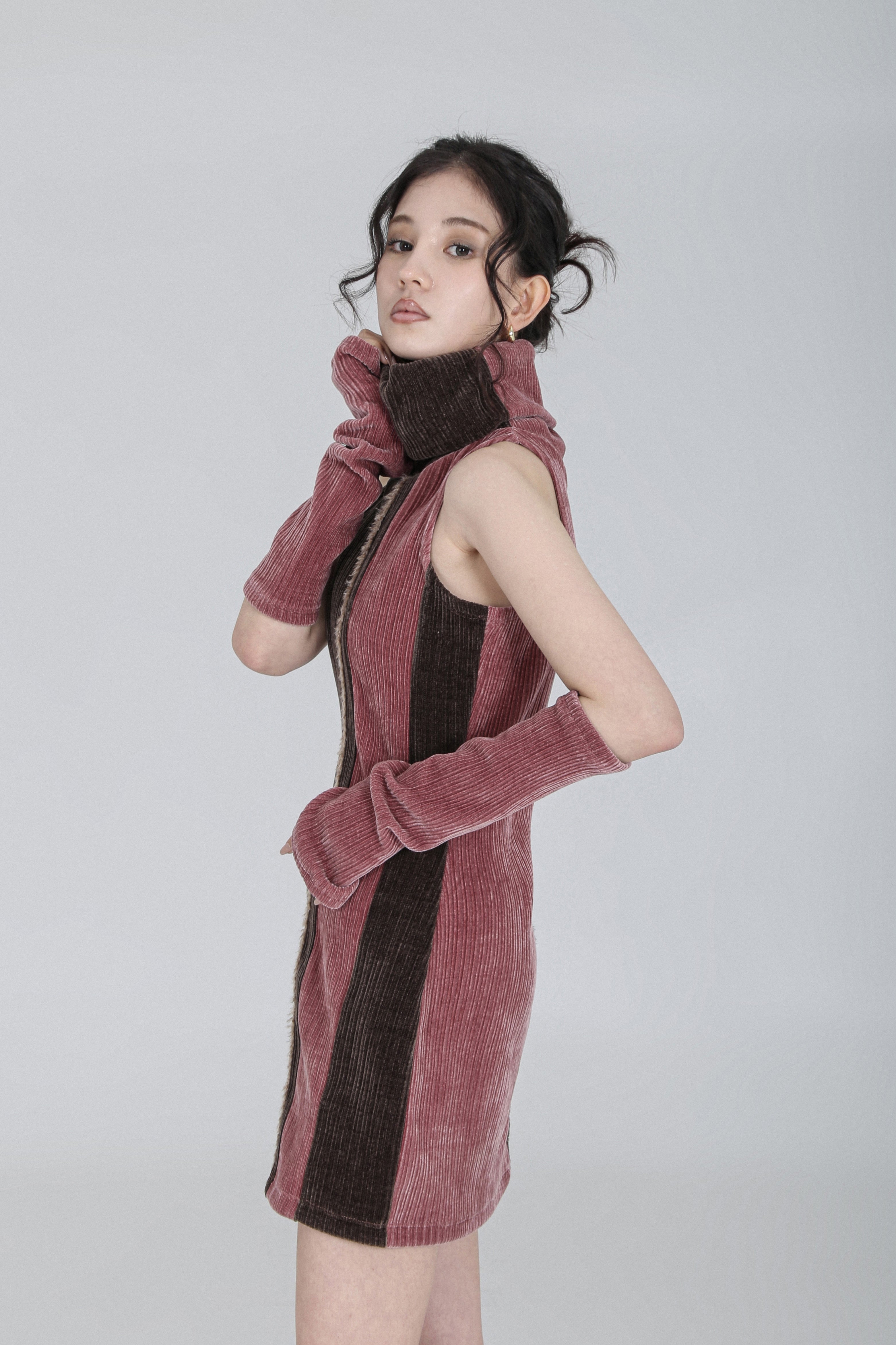 HOLIDAY TURTLENECK DRESS #PINK BROWN