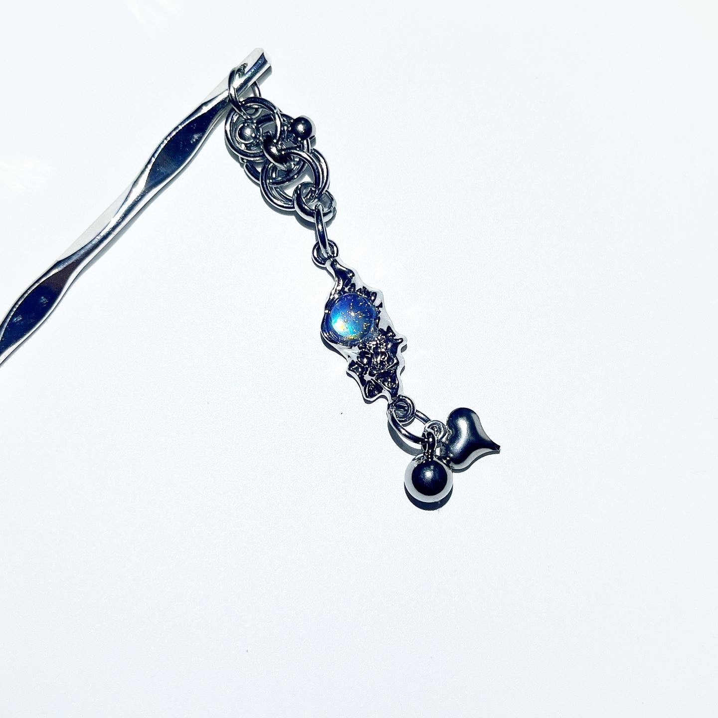 Pierced drop ornamental hairpin