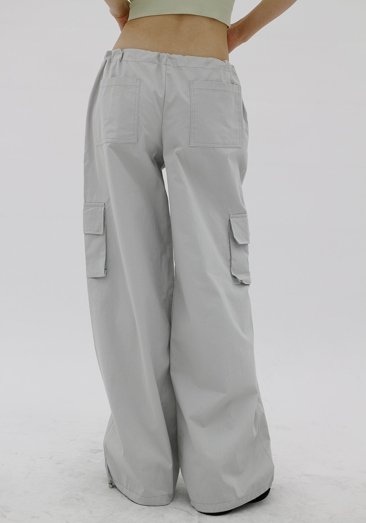 low-rise pocket-string gray trousers