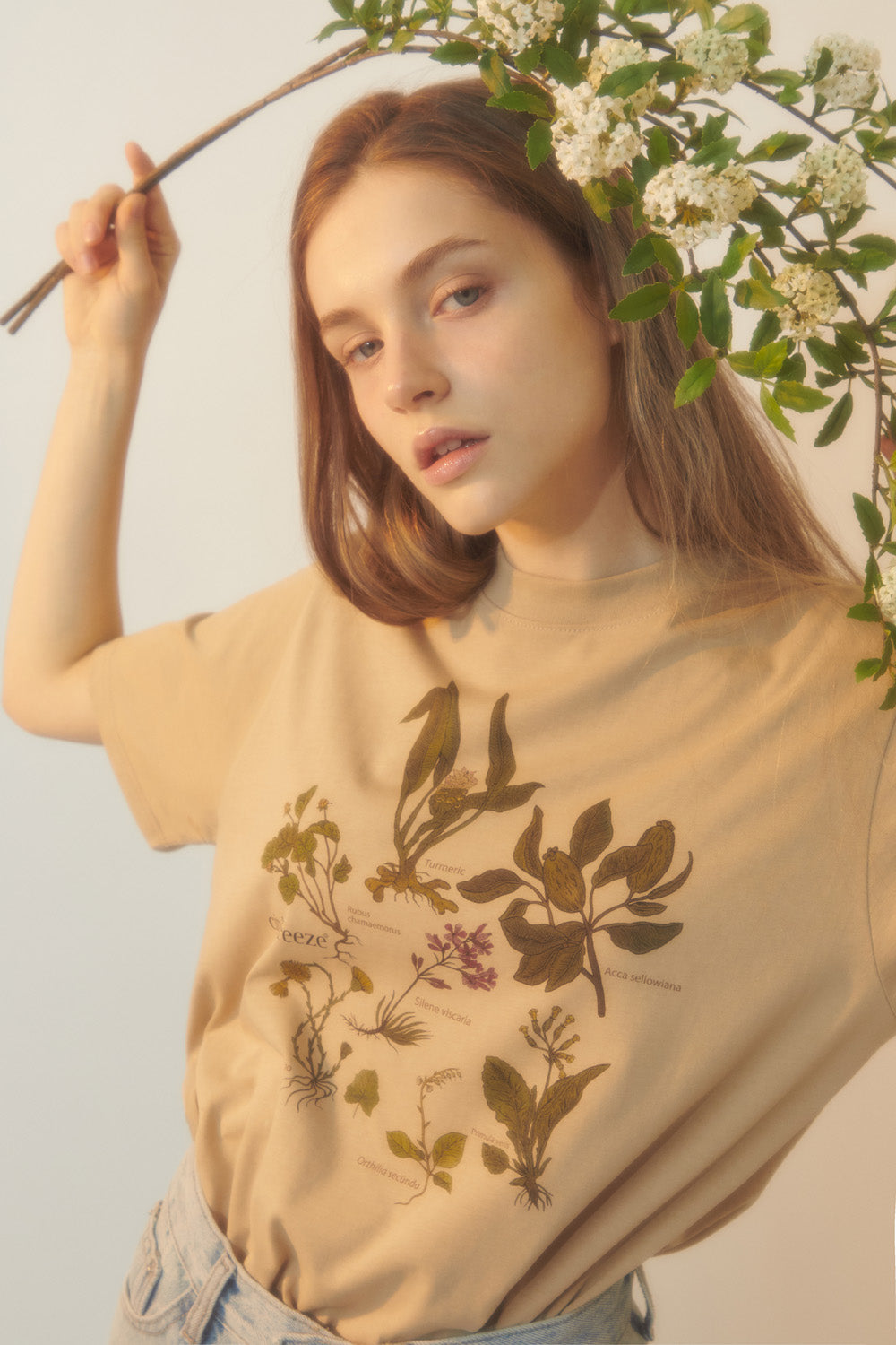 [[BREEZE] Botanical Garden T-Shirts_BEIGE (CTD1)