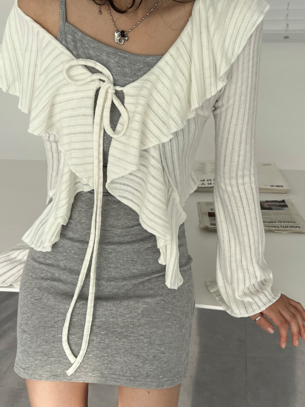 Frill golgi knit cardigan (2 Color)