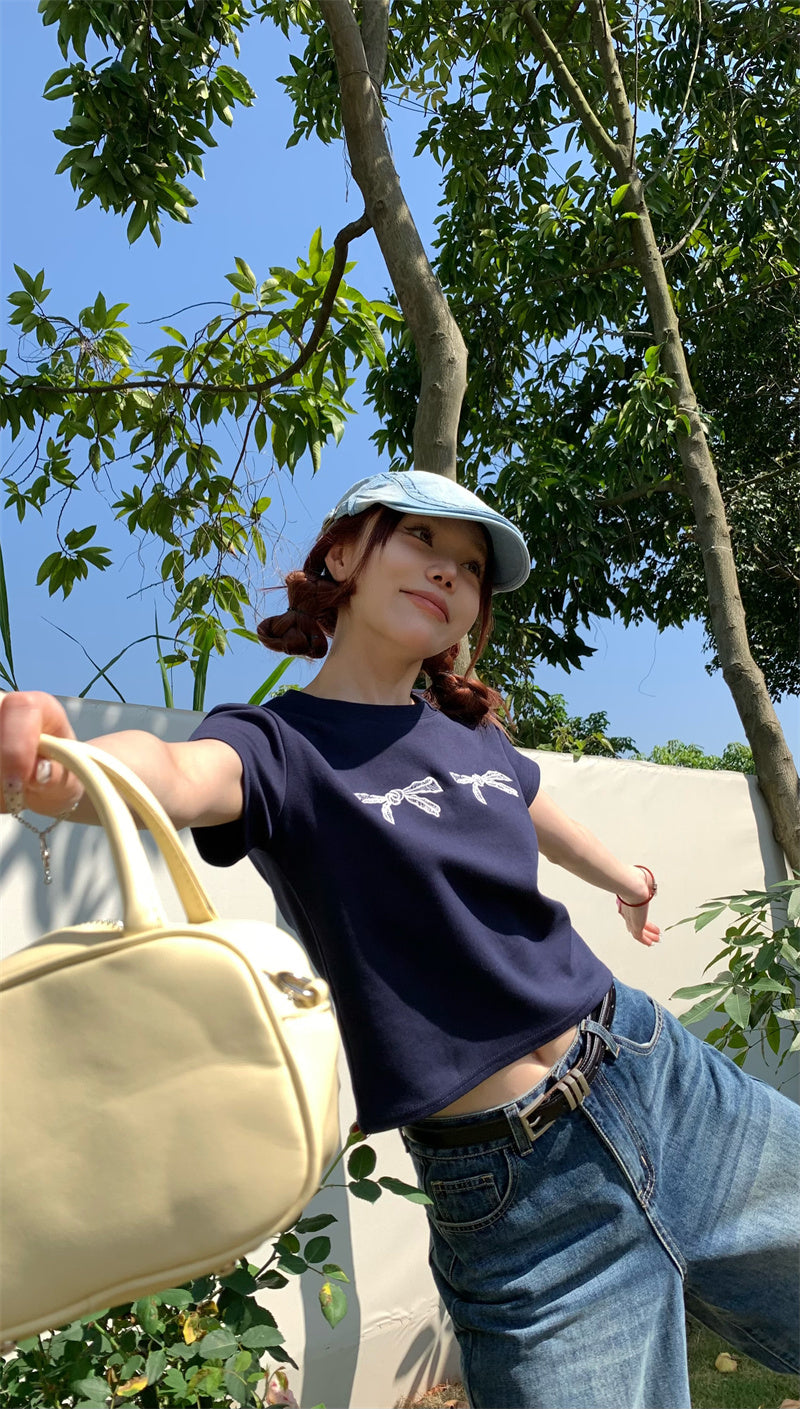 Travel Bow Short Sleeve T-Shirt