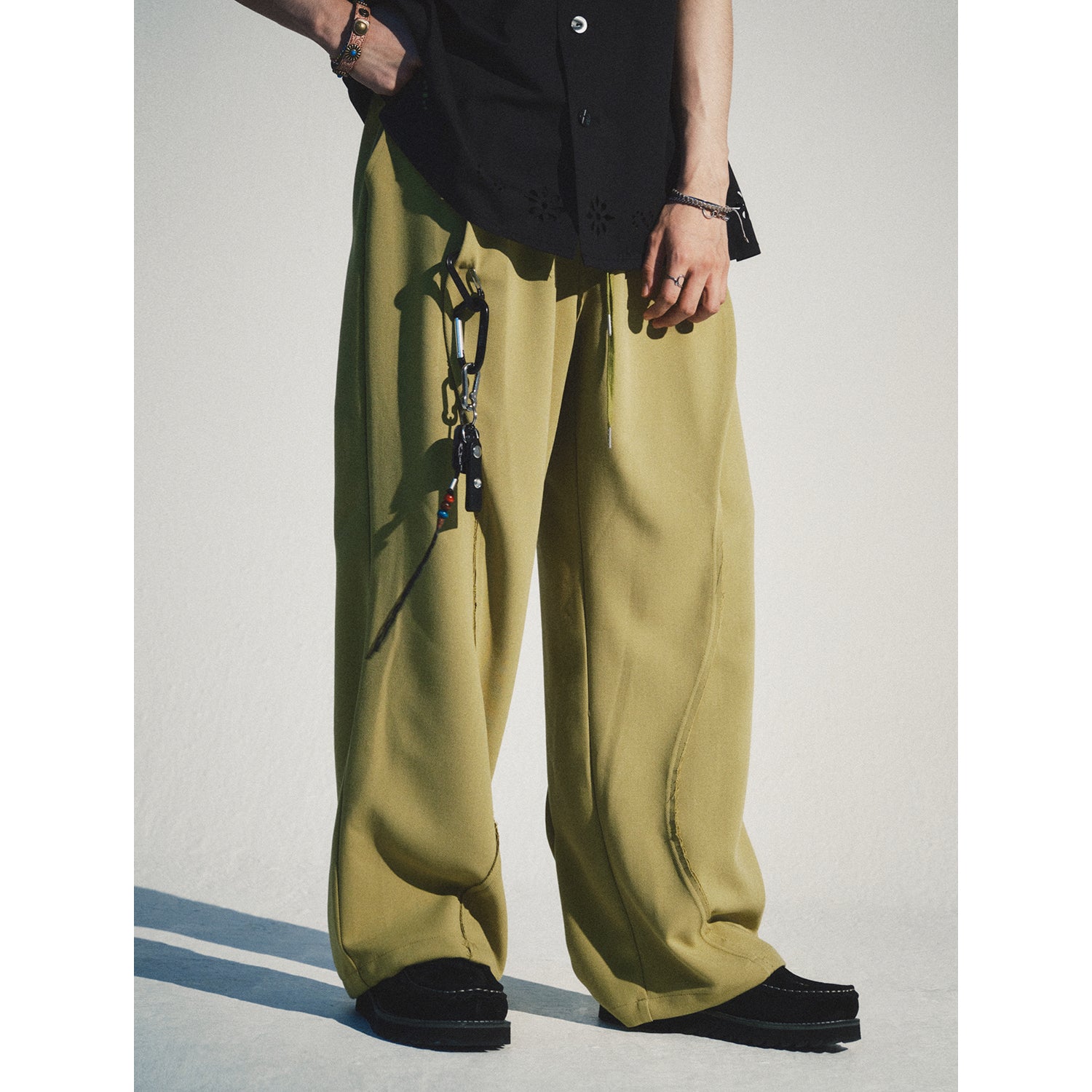 WEVERSE RELAXABLE BANDING PANTS_LIME