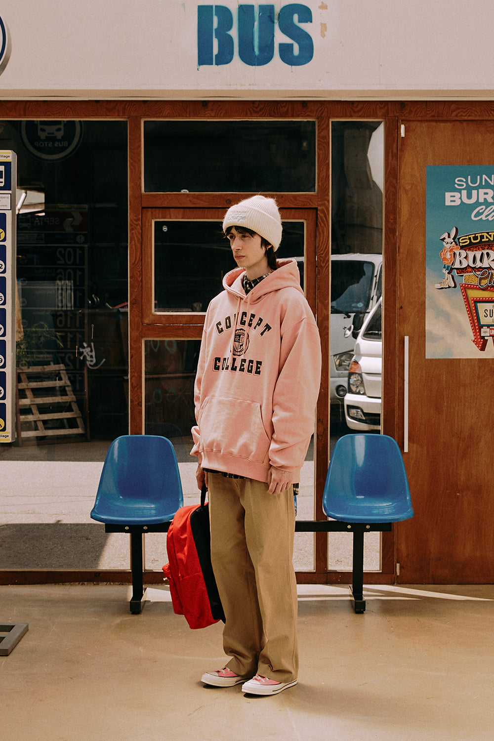 クラシックビッグロゴパーカ・インディピンク［ユニセックス］ / Classic Big Logo Unisex Indi Pink Hoodie