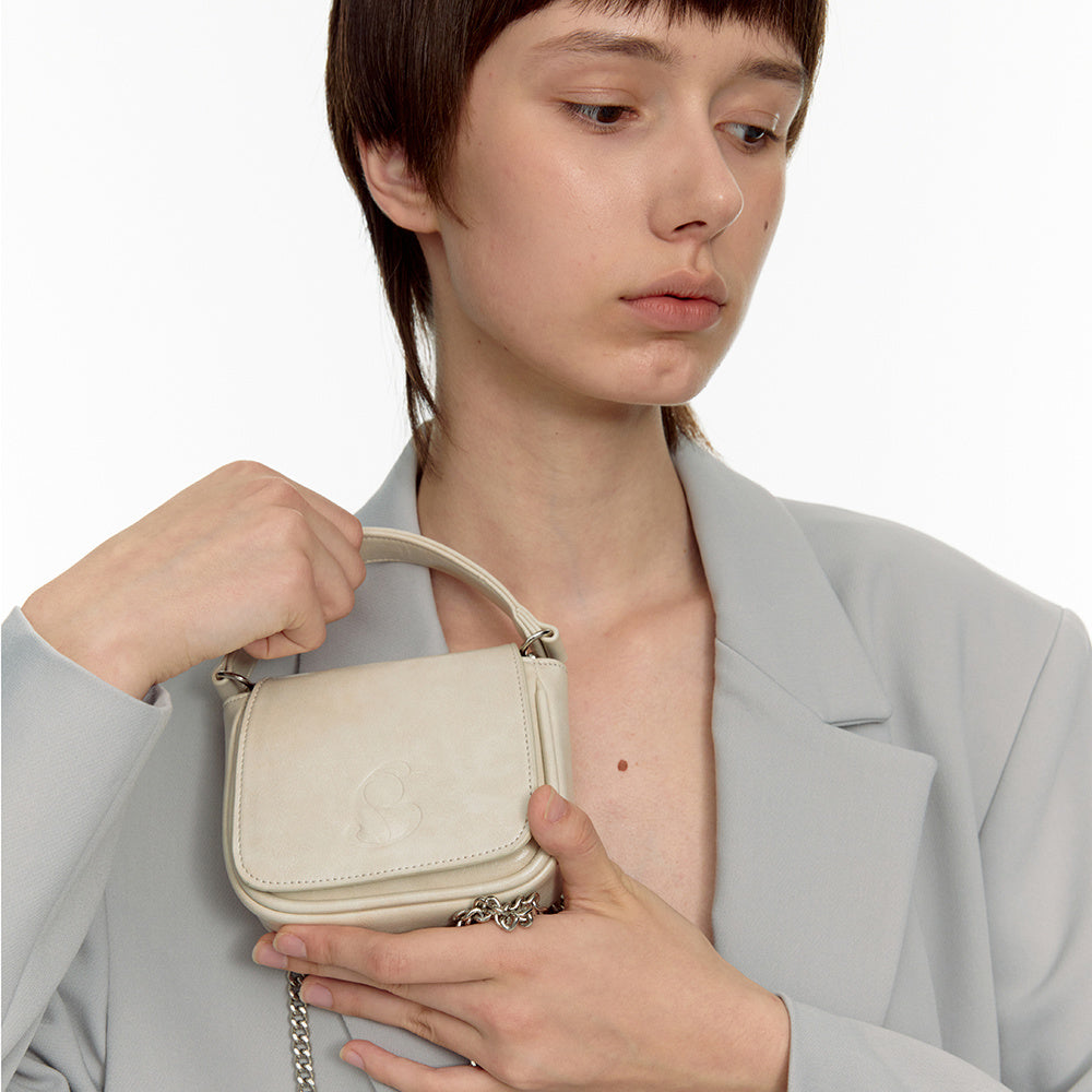 Crack Leather Micro Bag (cream)