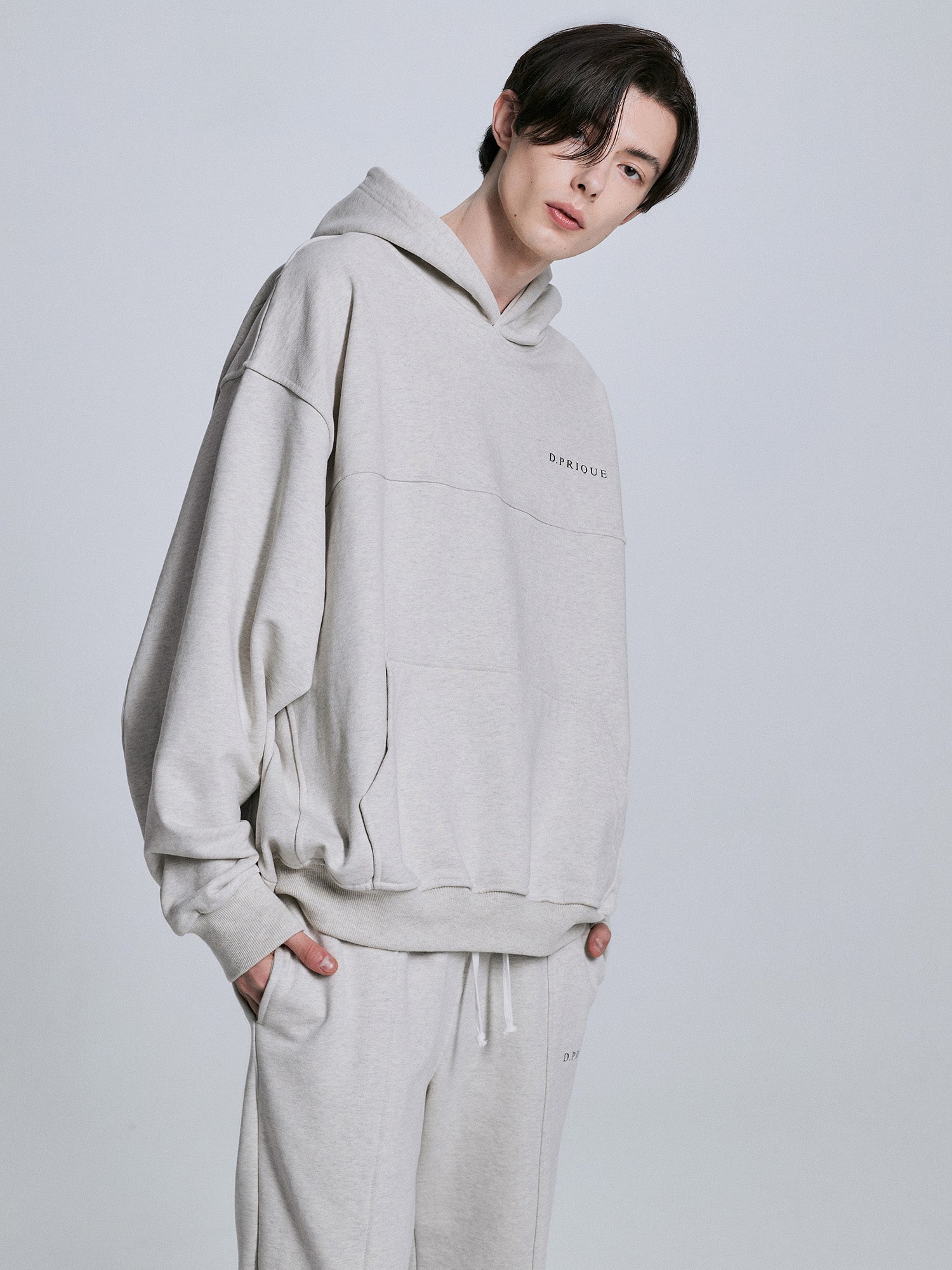 OVERSIZED LOGO HOODIE