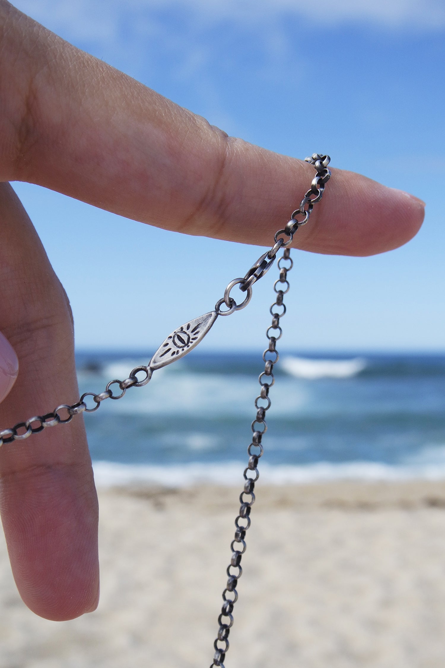 Eye shell necklace