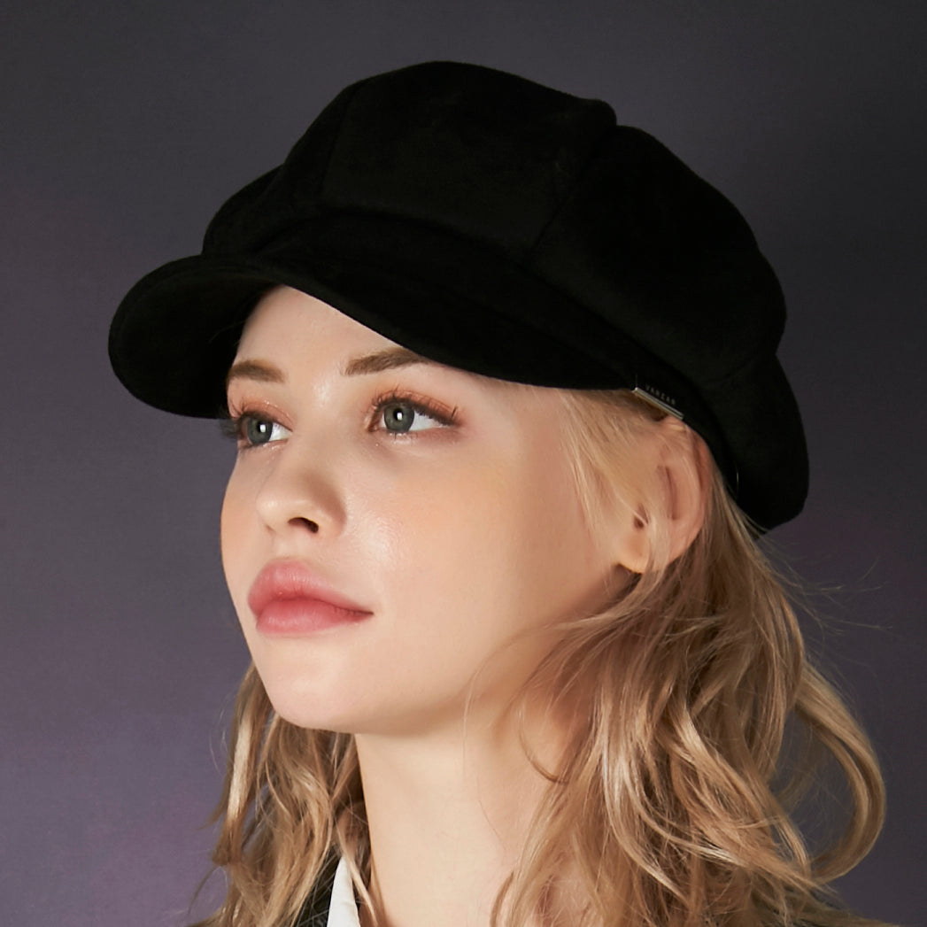 Bold metal tip suede newsboy cap