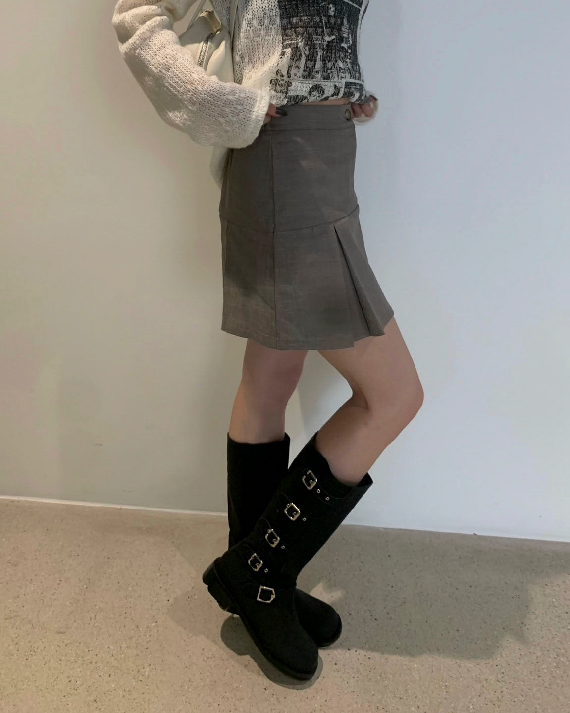 Belted long boots