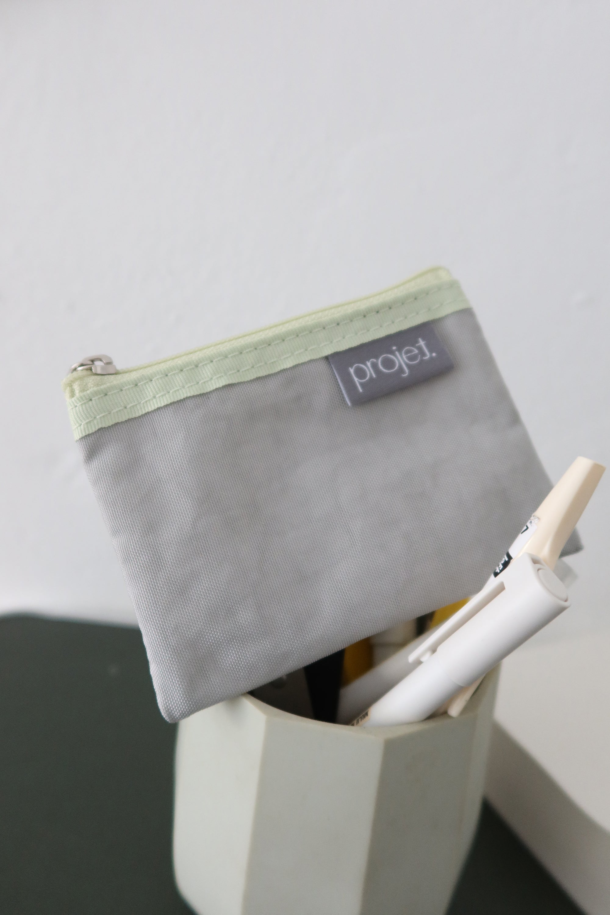 flat card pouch (light grey)