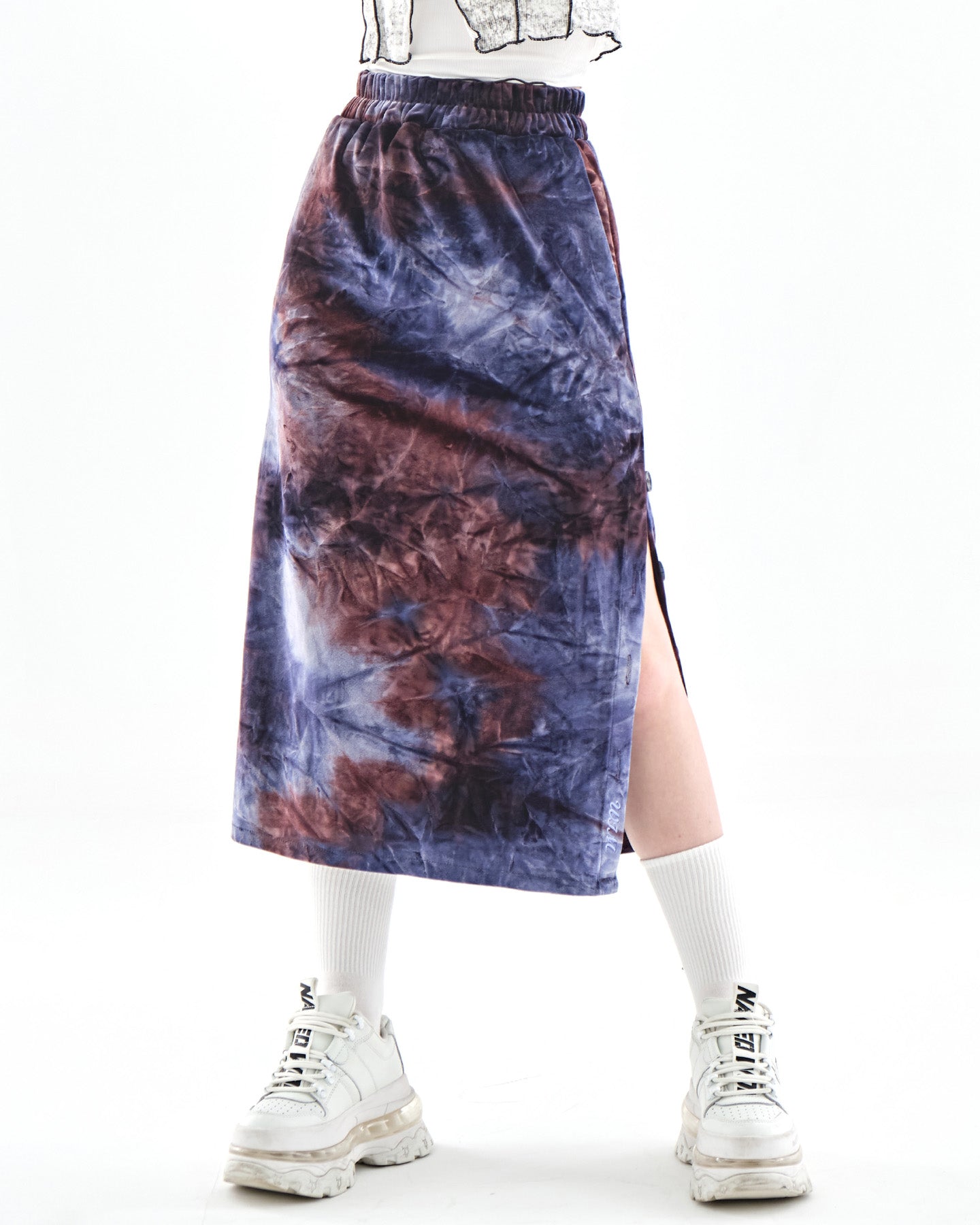 VELVET CREASE SKIRT