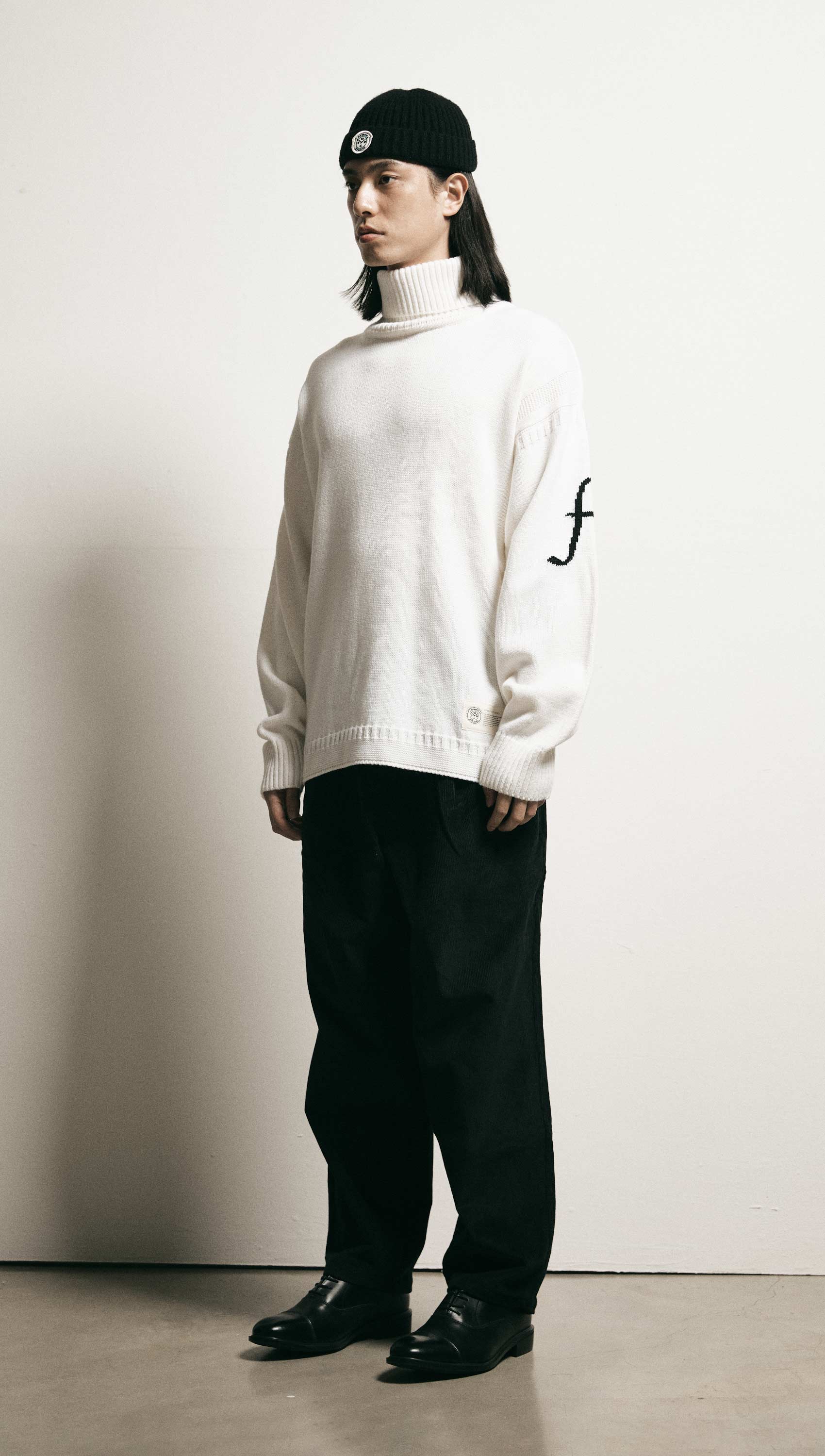 F logo wool turtleneck (Ivory)