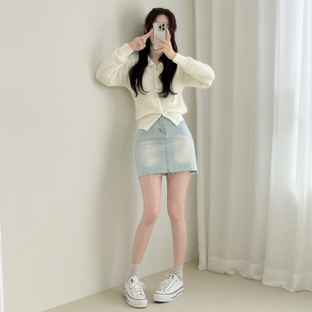 cutting mini denim skirt jean