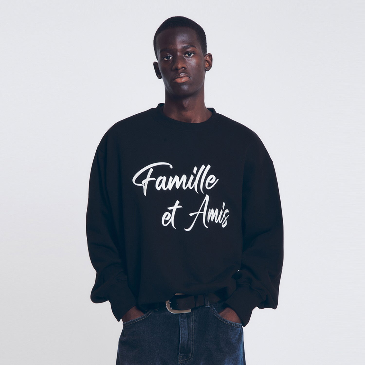 EMBROIDERY SLOGAN SWEATSHIRT (BLACK)