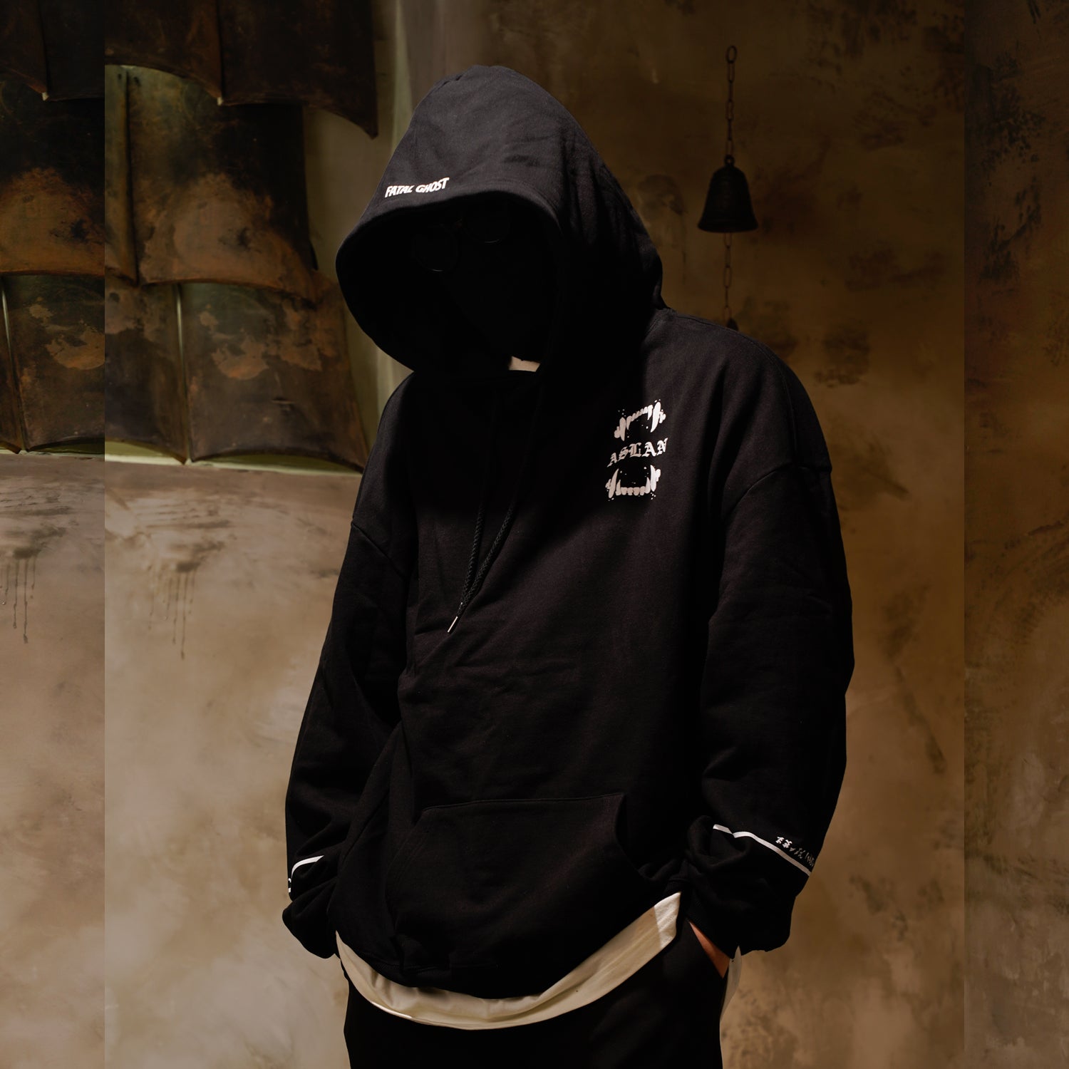 Beast (wide overfit hoodie)