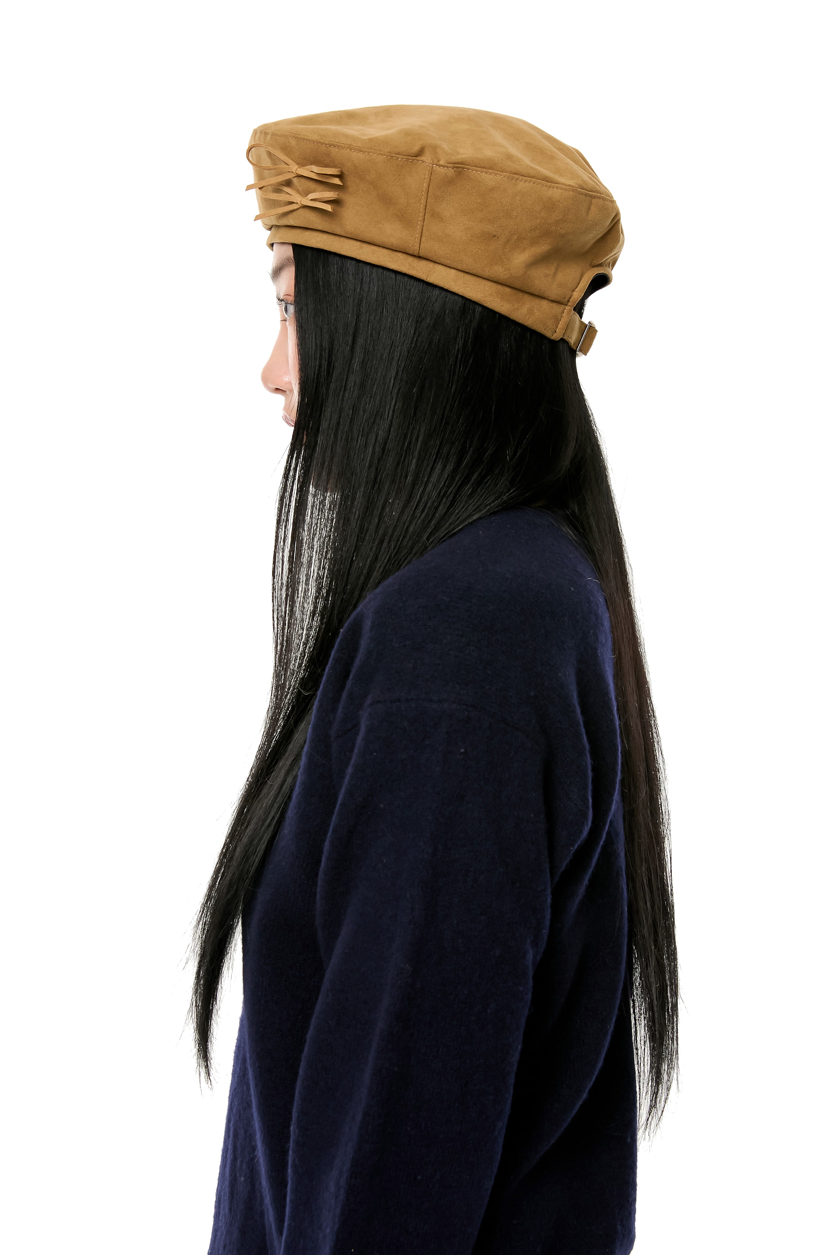 SUEDE BERET HAT / BEIGE