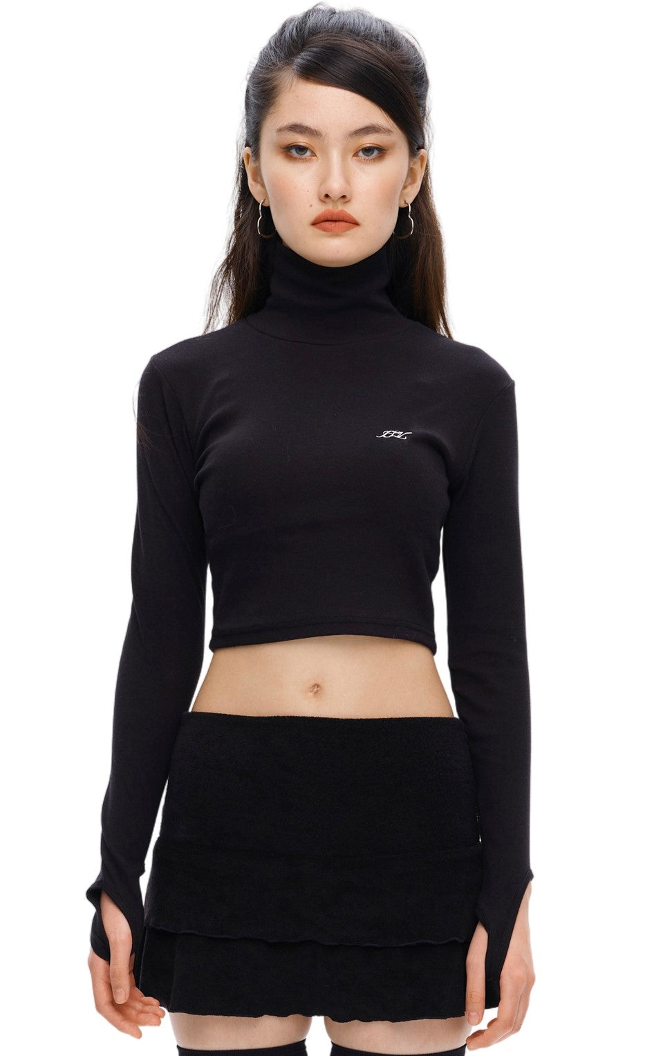 [IT004-1] HIGHNECK CROP T-SHIRTS BLACK