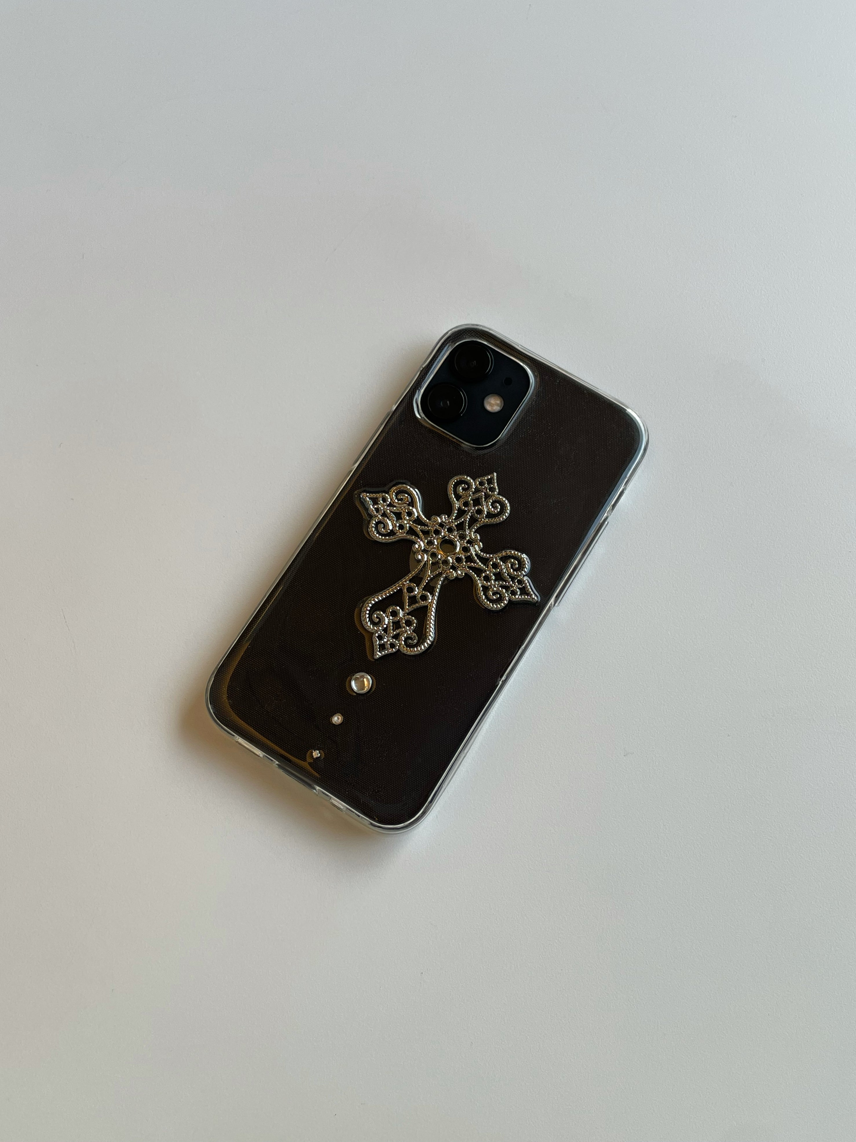 crosshearts iphone resin case