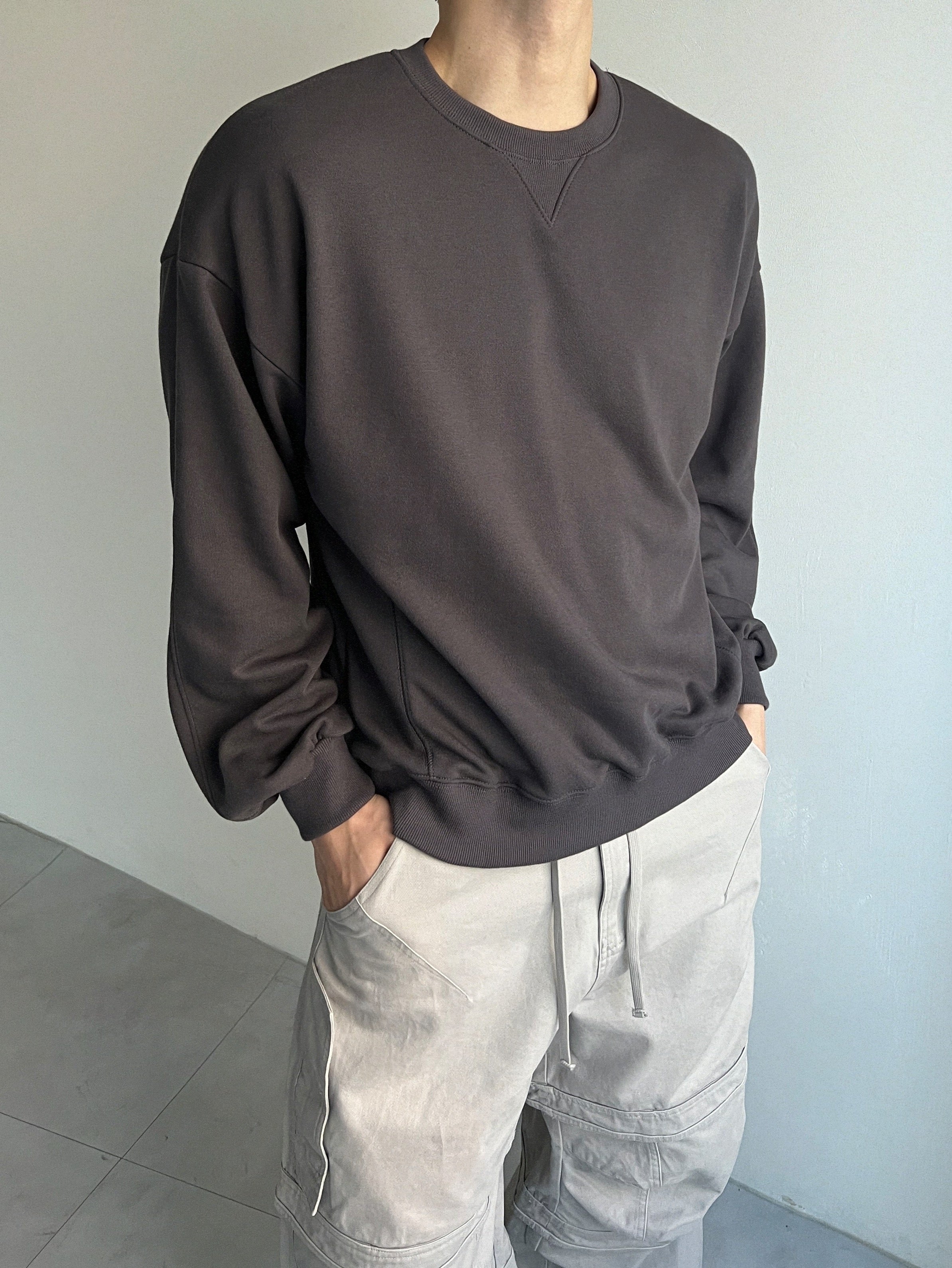 Side cutting loose fit sweatshirt(3colors)