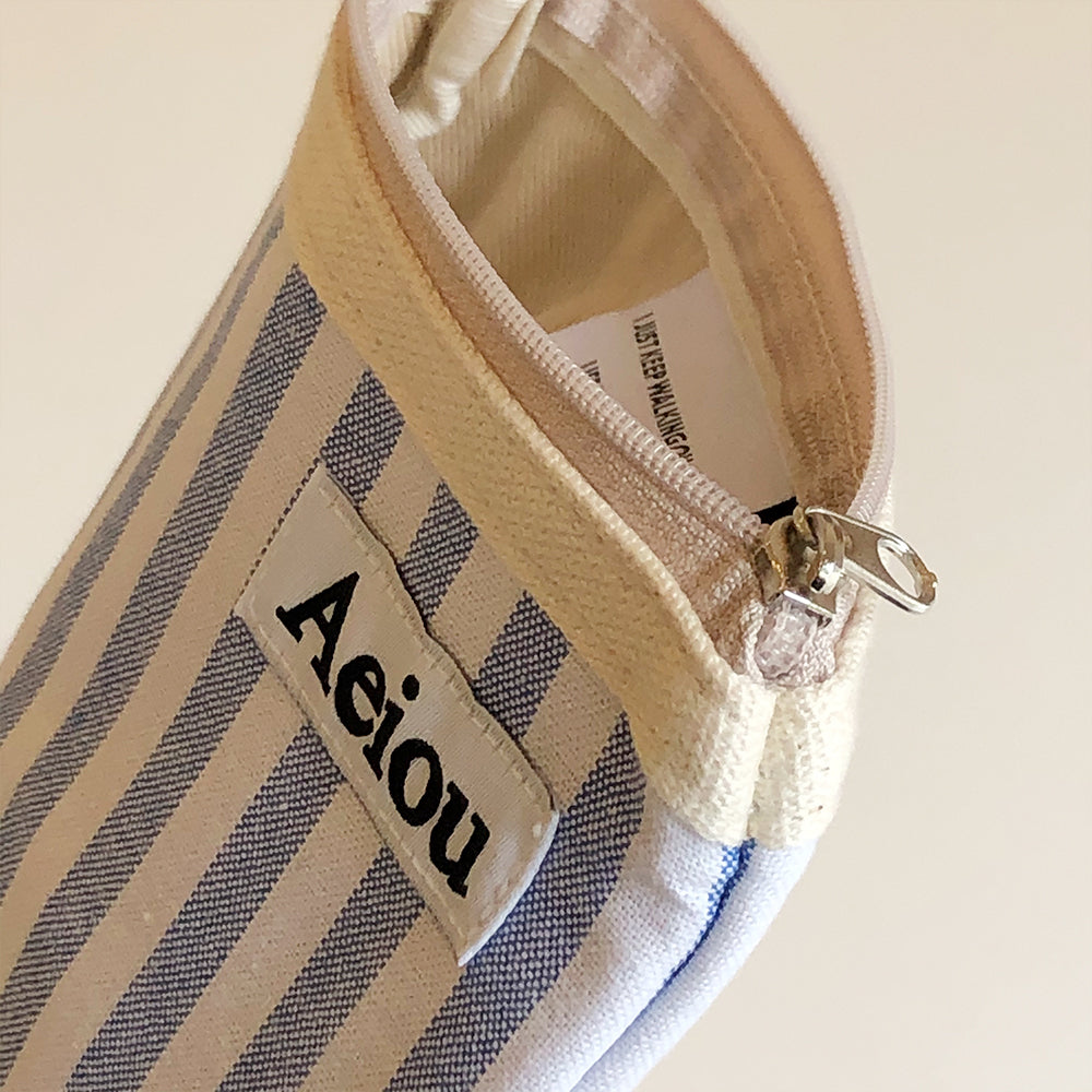 Aeiou Basic Pouch (M size) Parasol Blue Stripe