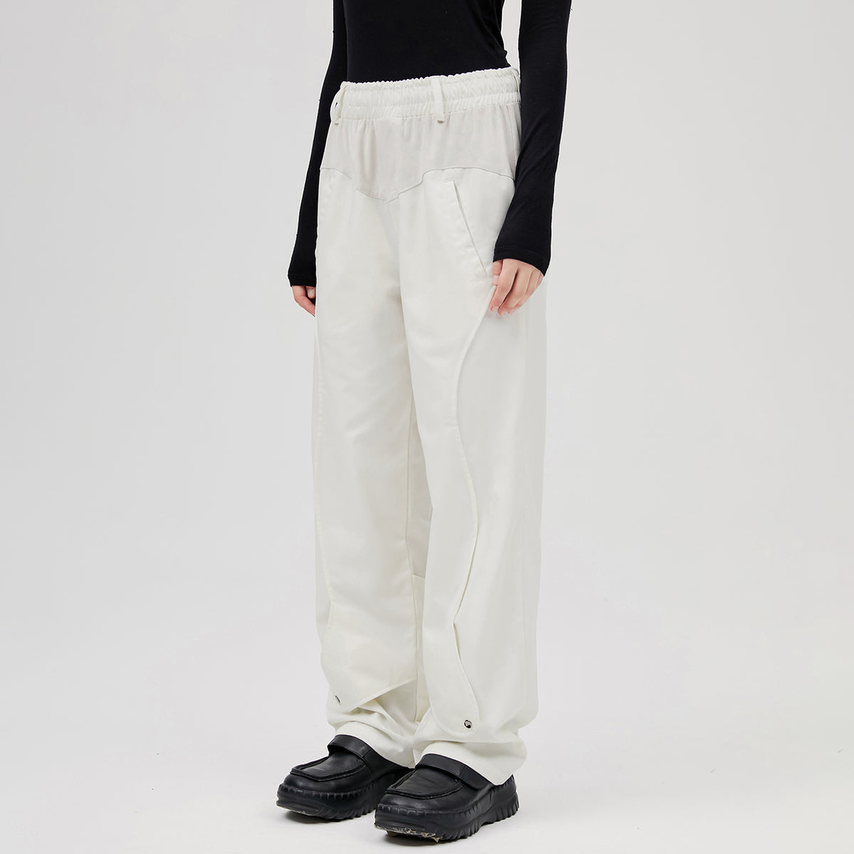 ウェーブフラップパンツ / Wave Flap Pants