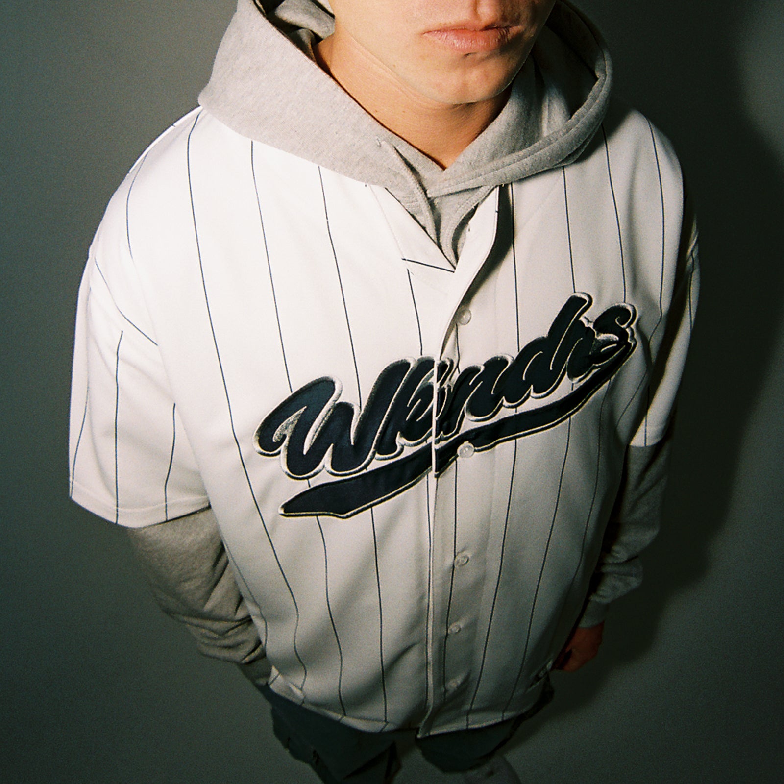 BASEBALL SCRIPT JERSEY (WHITE)