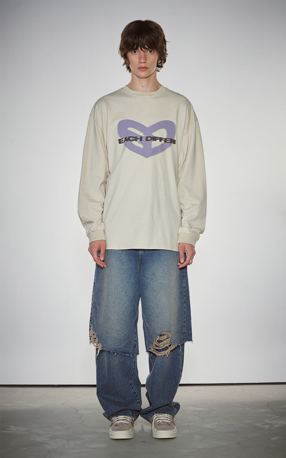 BLUR HEART LONG SLEEVE_BEIGE