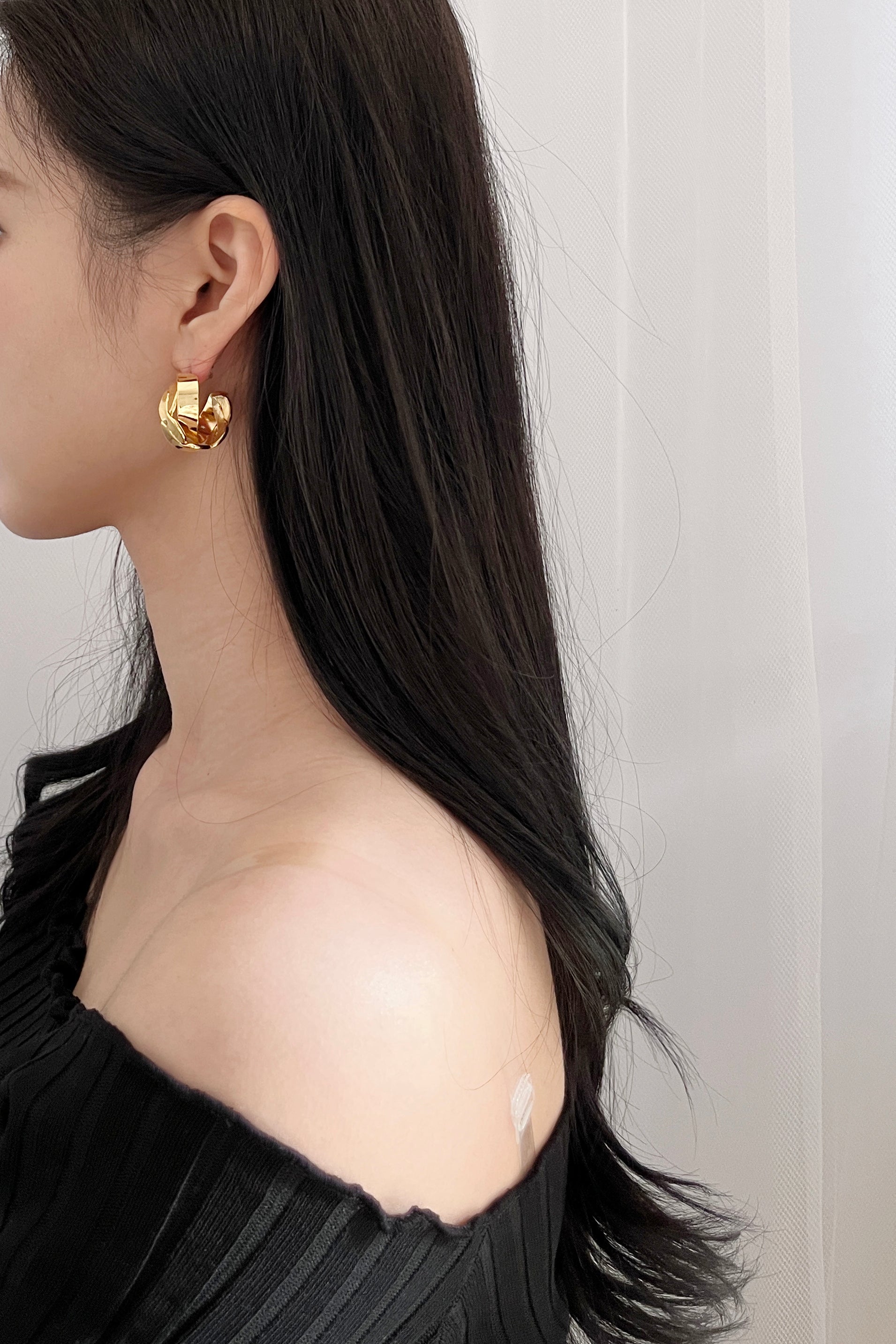 no.15 earring gold