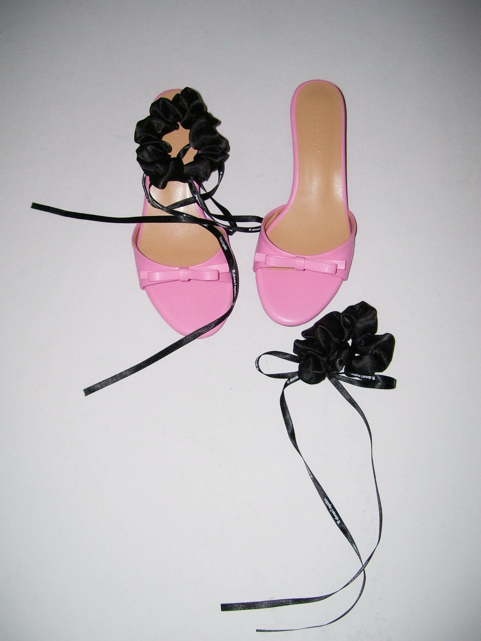 Mizz ribbon scrunchie (Black) 