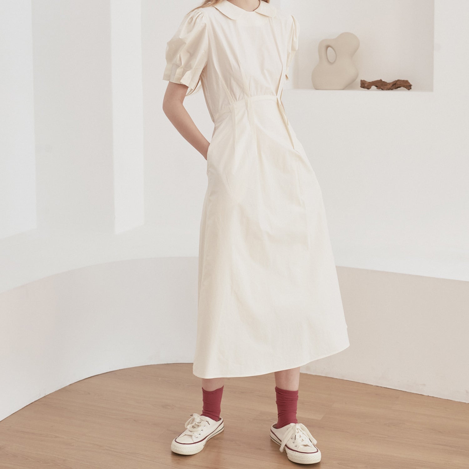 [LINE] Puff Dart Collar Dress