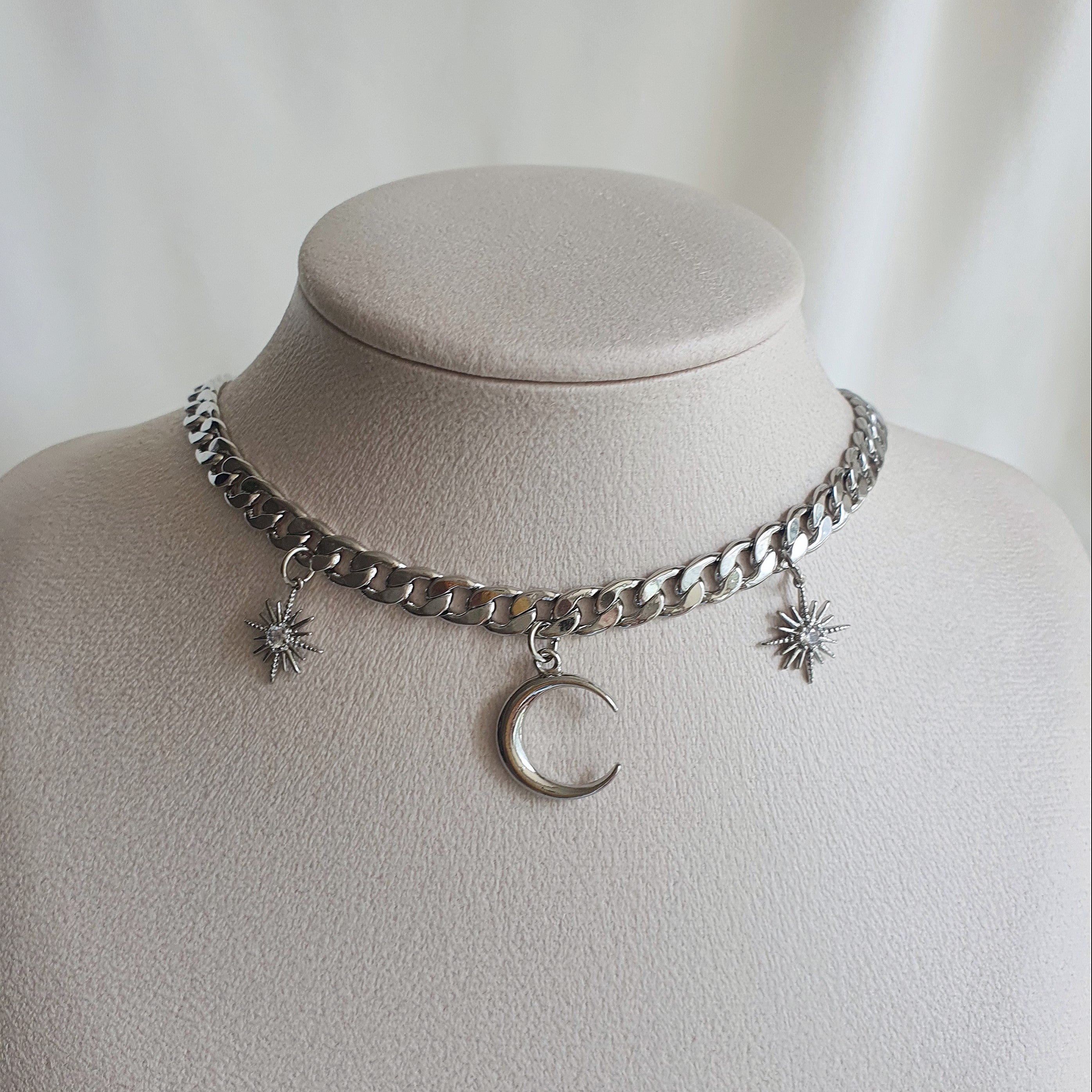 Moon and Star Bold Chain Choker - Silver (Kep1er Xiaoting Necklace)