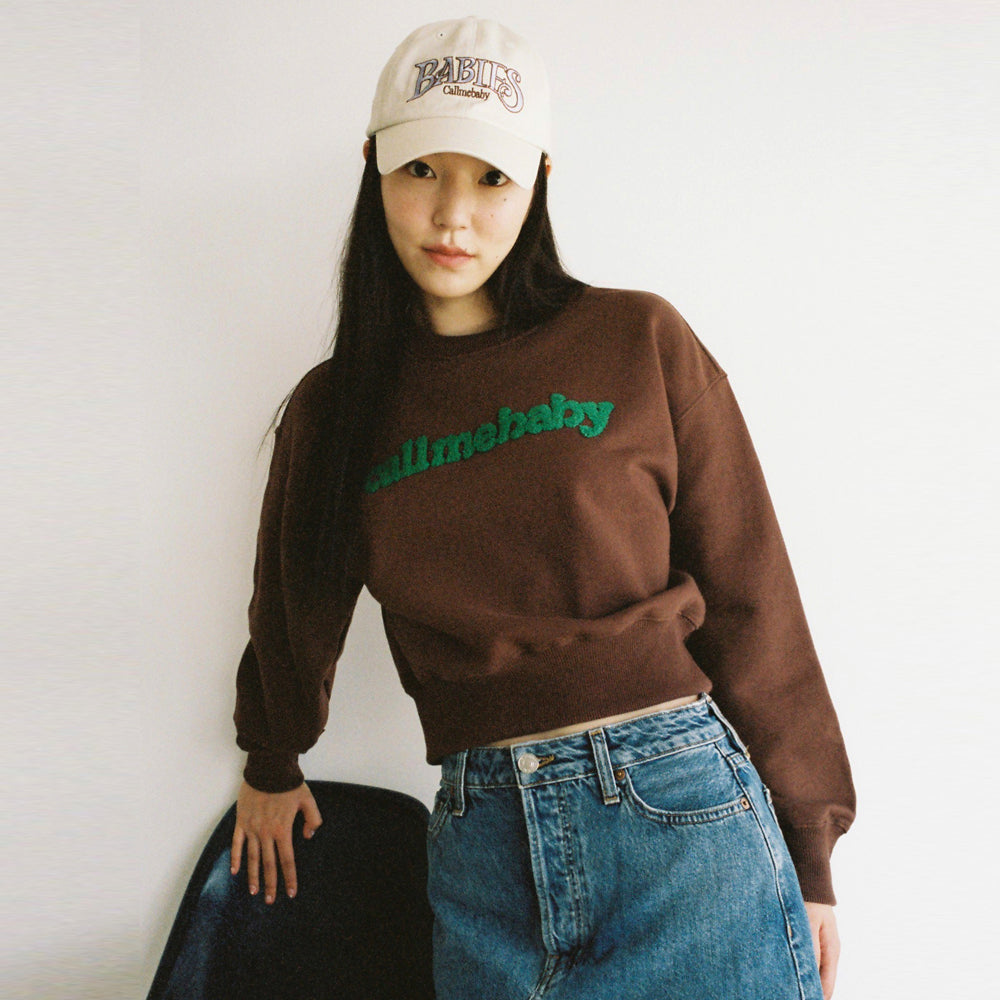 [Call Me Baby] Fuzzy Logo Cropped Sweatshirts (Brown)