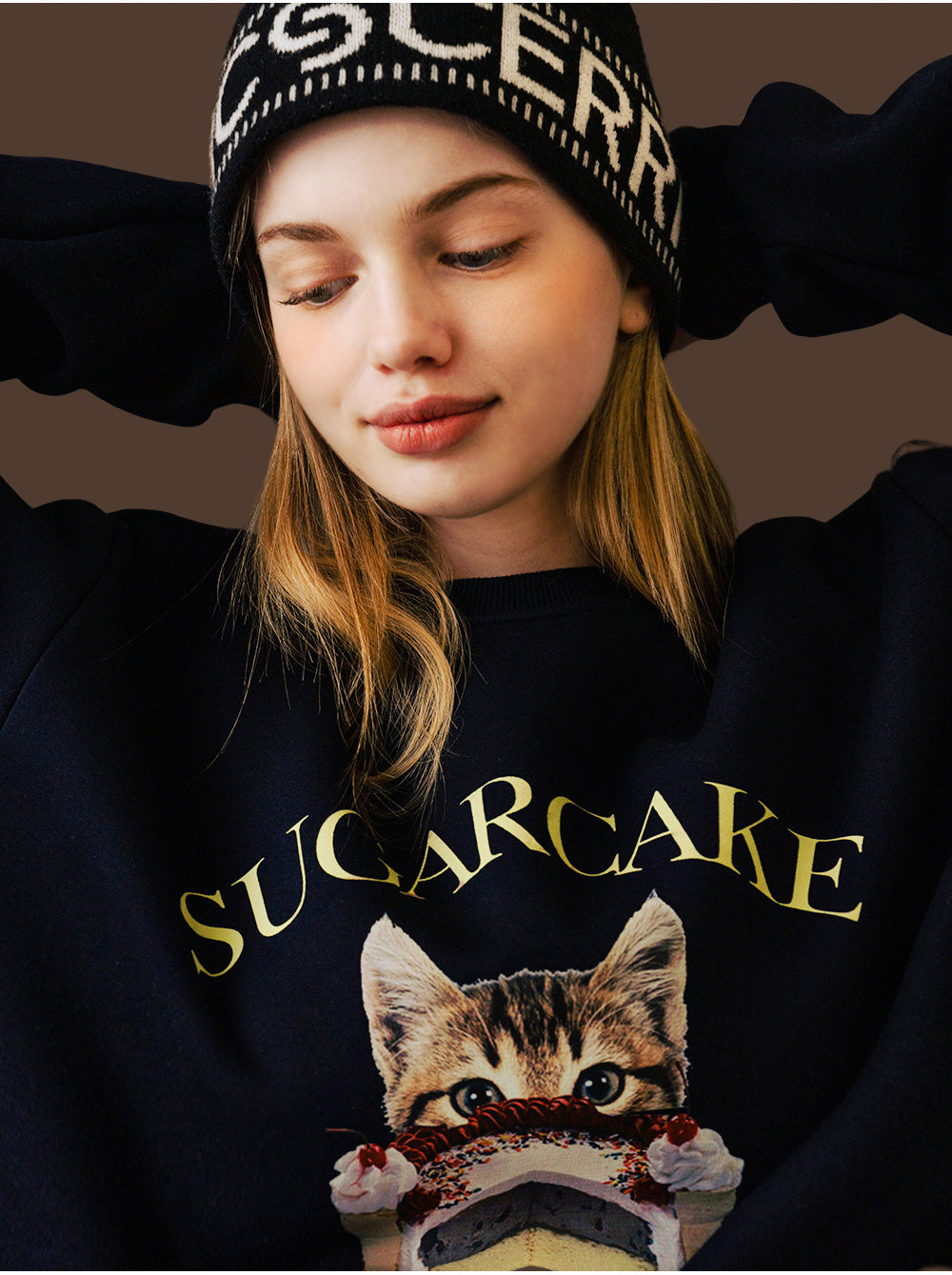 SUGARCAKE CAT SWEATSHIRT