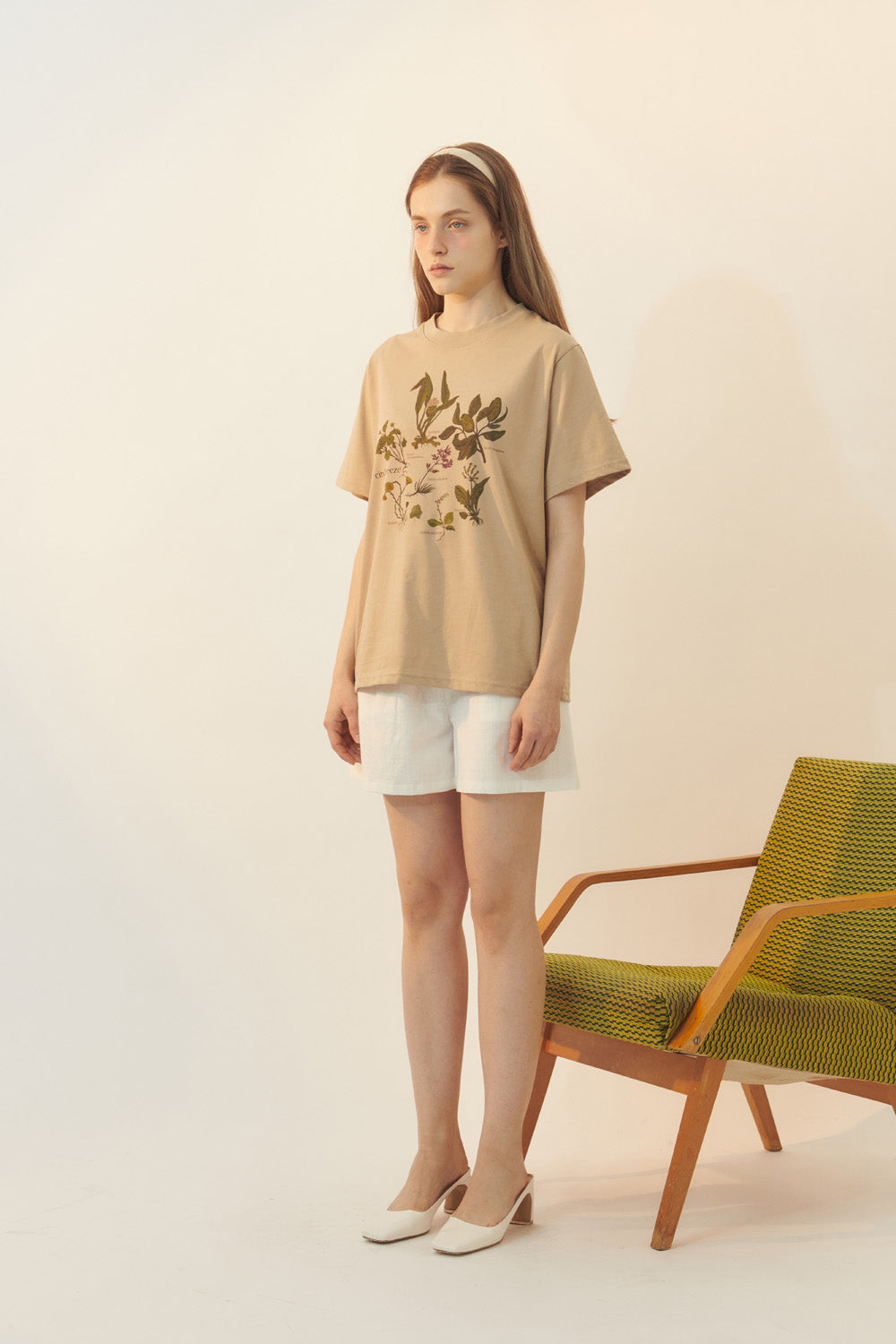 [[BREEZE] Botanical Garden T-Shirts_BEIGE (CTD1)