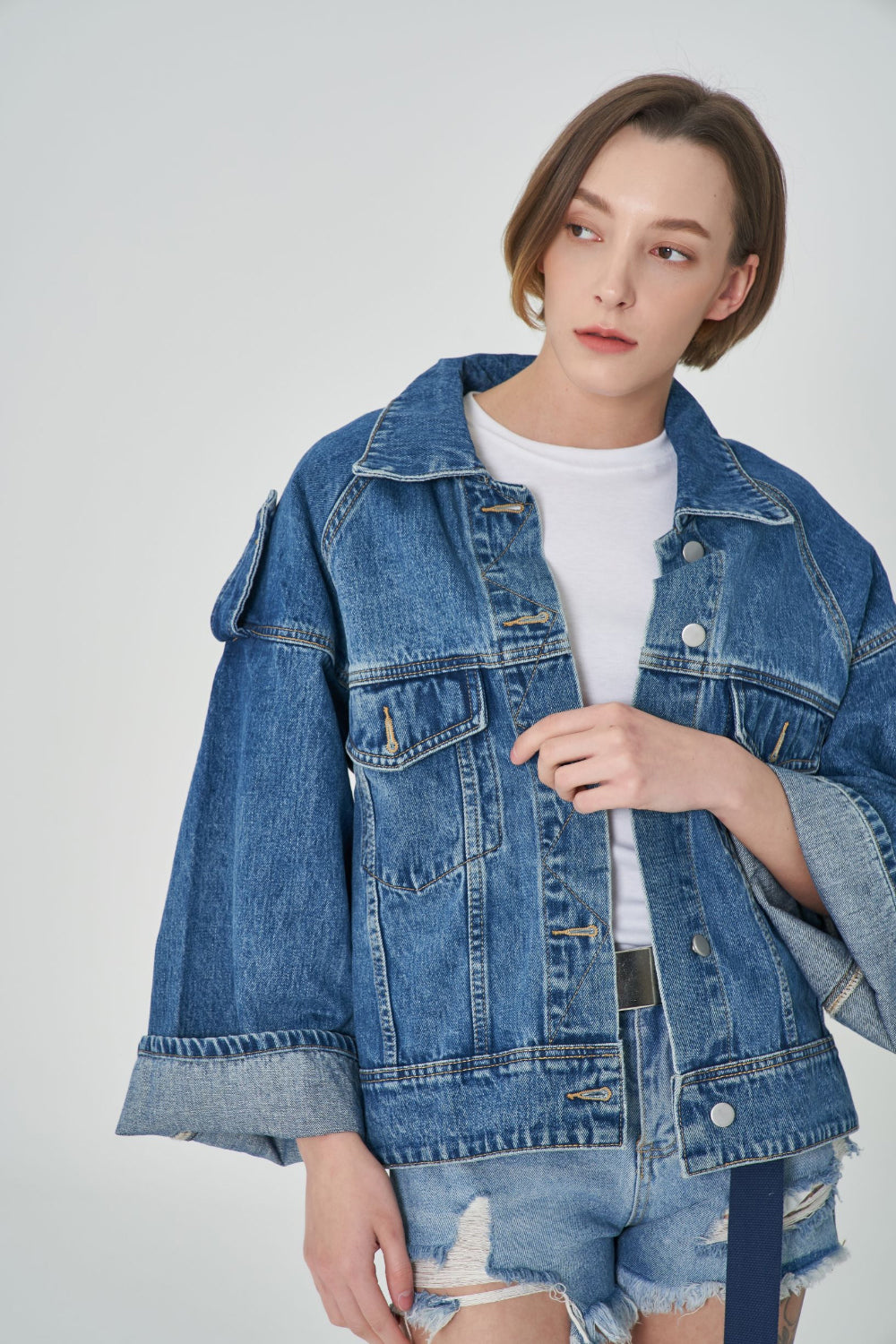 OVER FIT SHOULDER STRAP DENIM JACKET [6896]