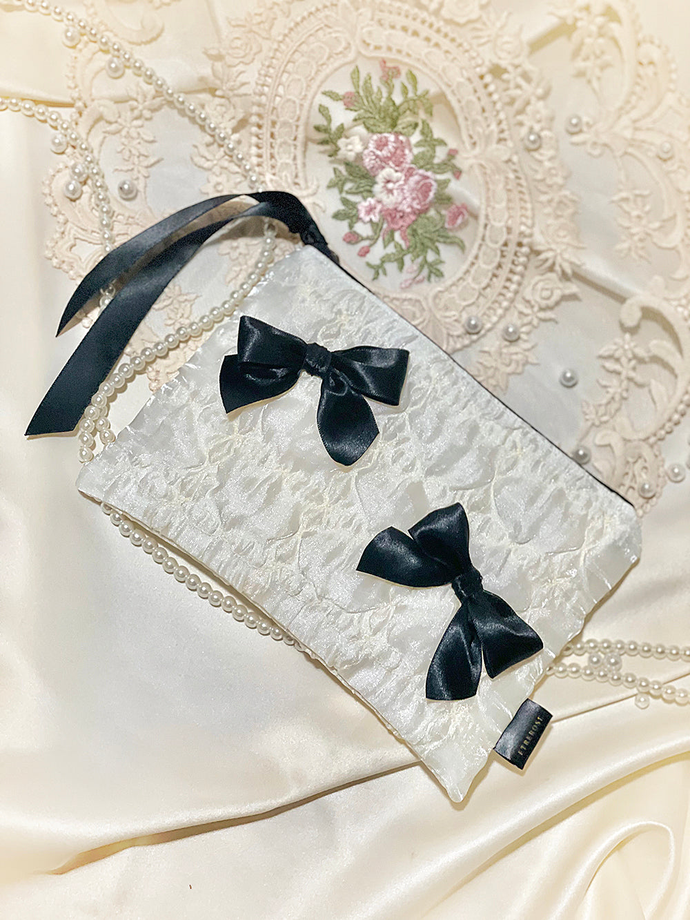 Glossy Organza Ribbon Zip-pouch (M