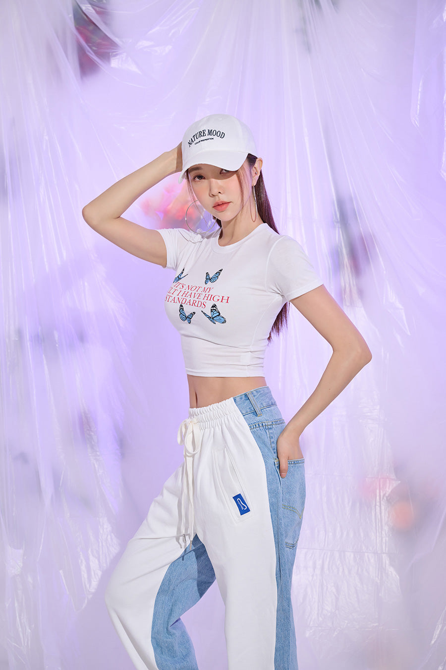 TOP(9278) Fly Lettering Crop Tee