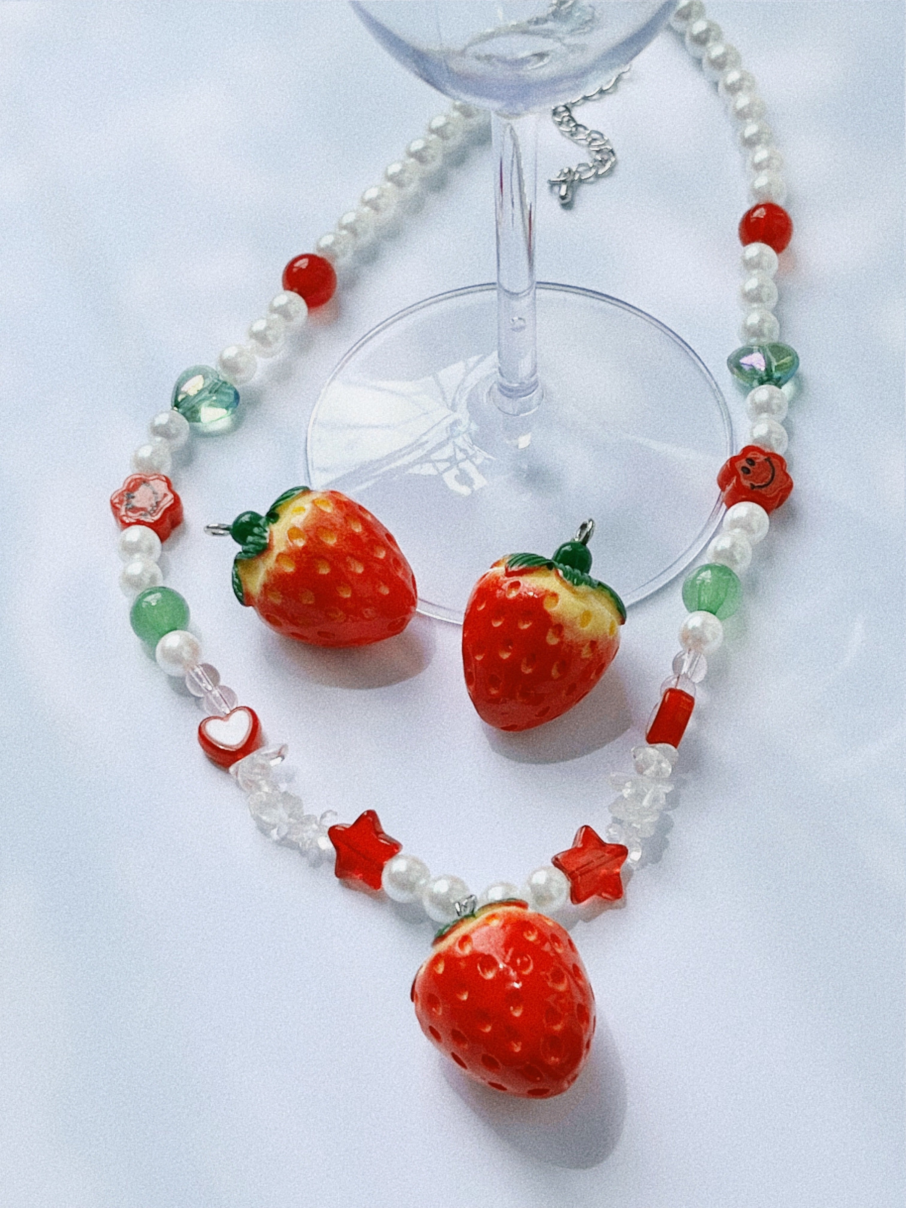 [STAYC sumin/Rocket Punch Juri] MADE strawberry red Necklace