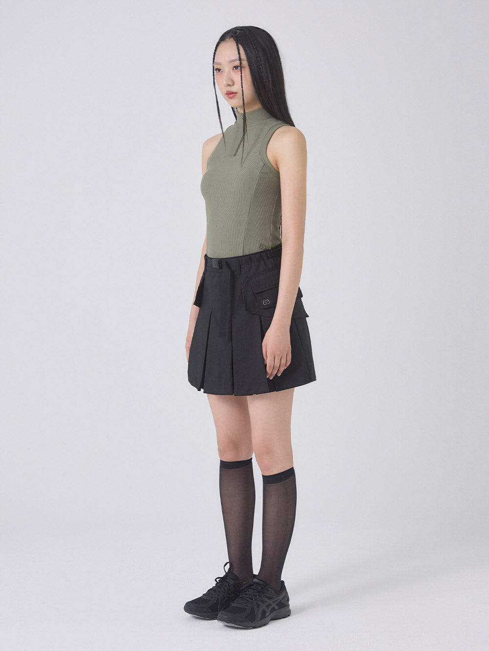 DETACHABLE POCKET PLEATED SKIRT [BLACK]