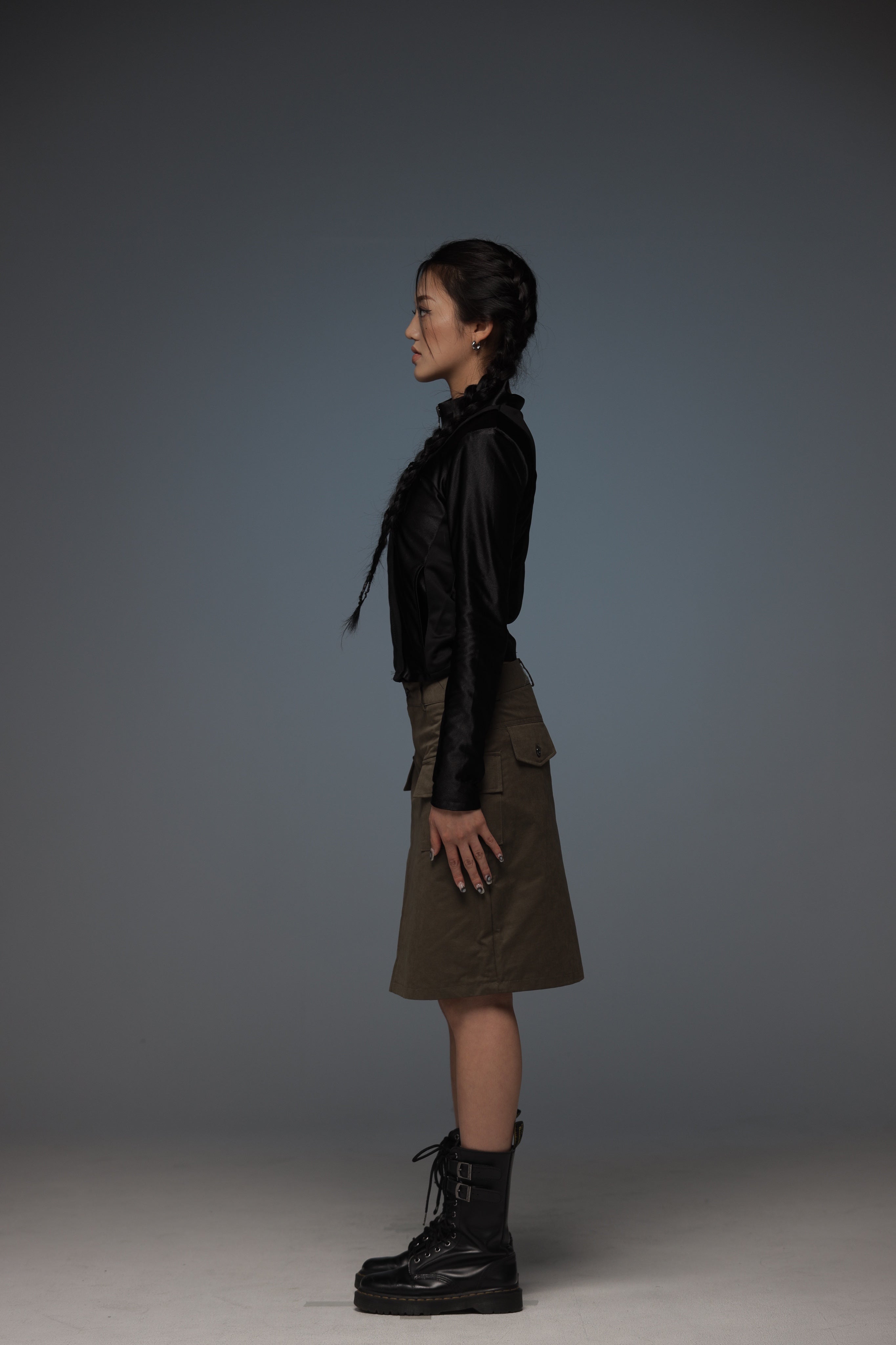 05. MIDI KHAKI CARGO SKIRT