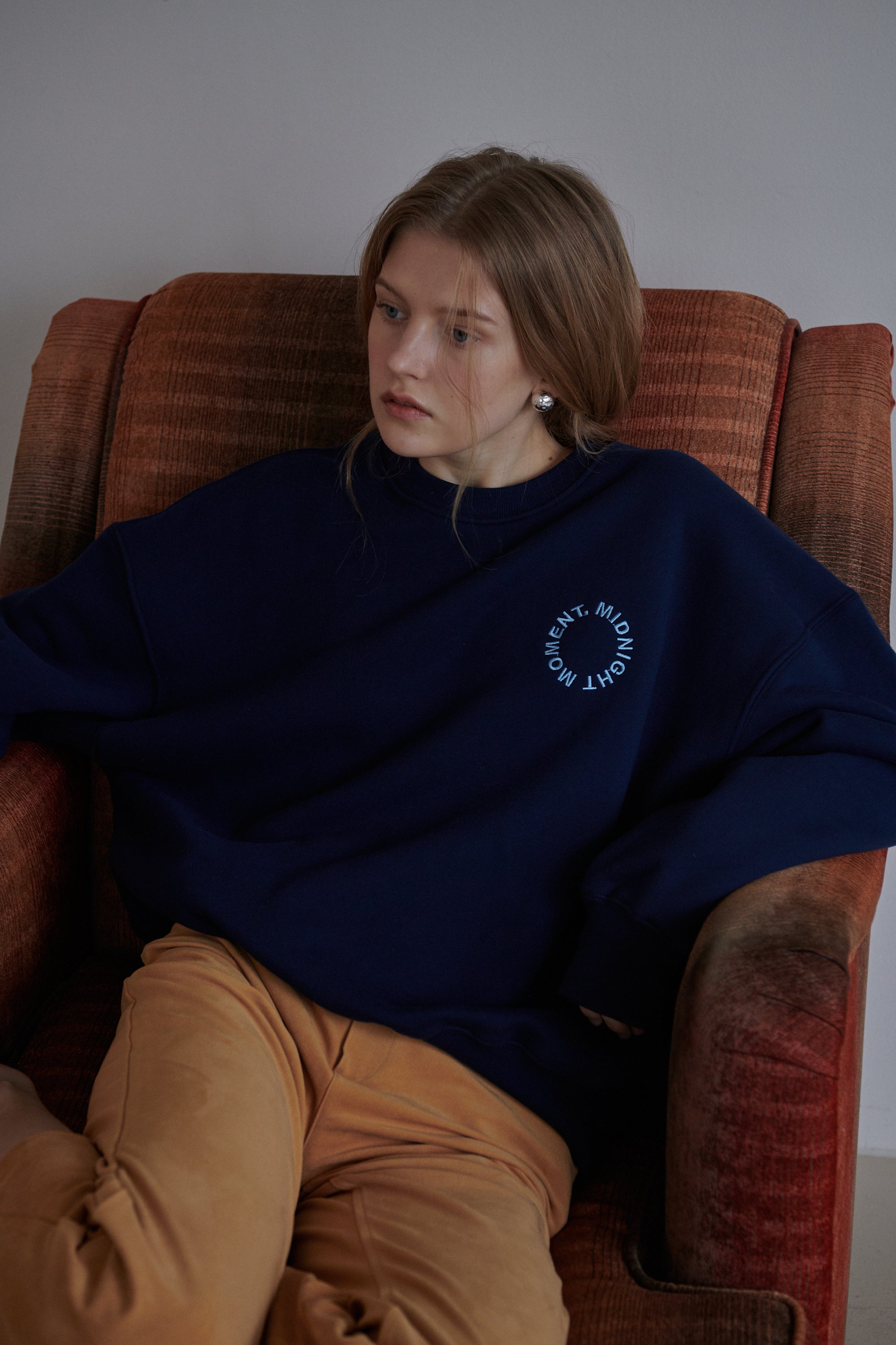 round logo sweat shirt - navy