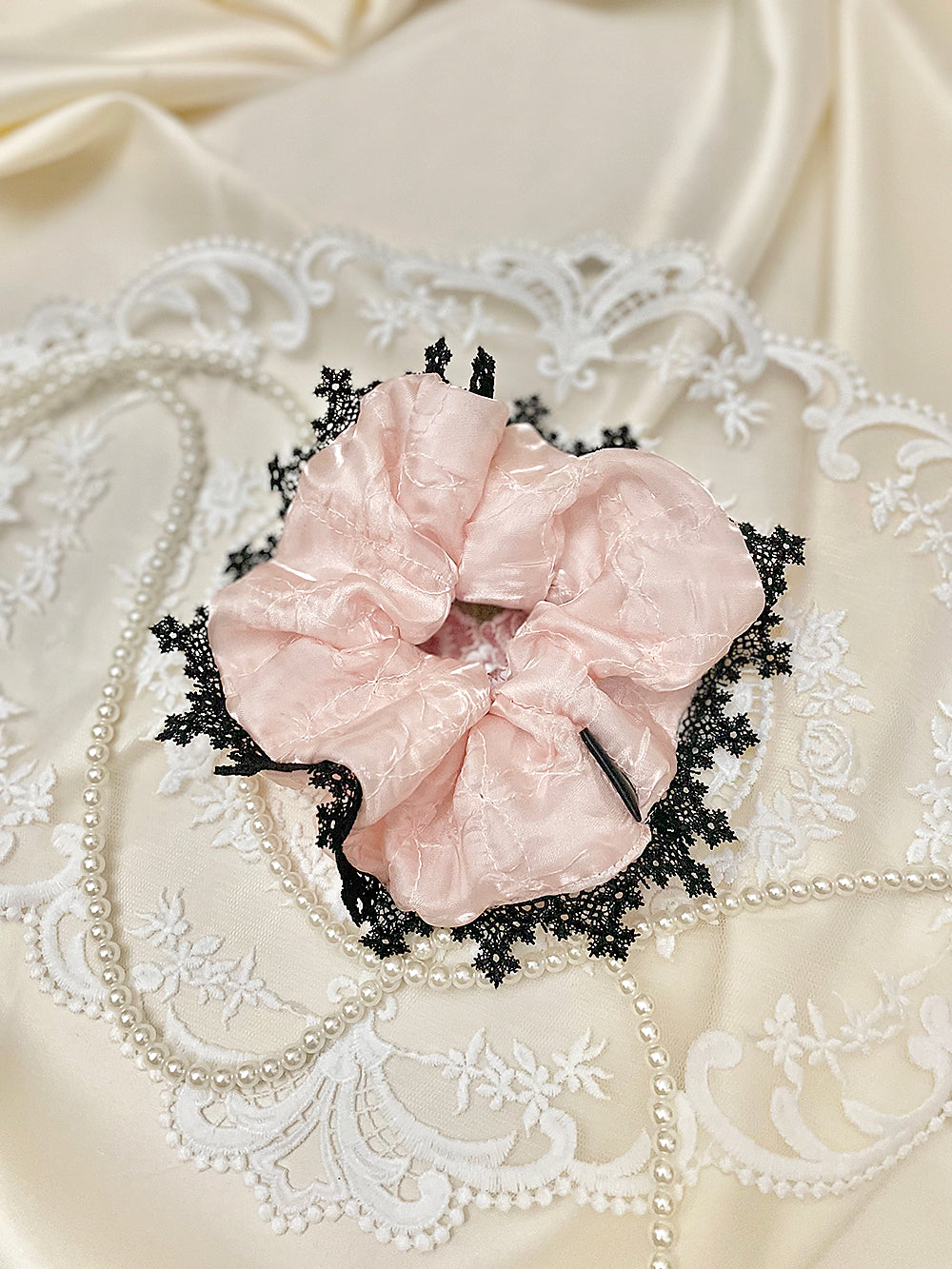 Glossy Organza Lace Satin Hair Scrunchie (M)