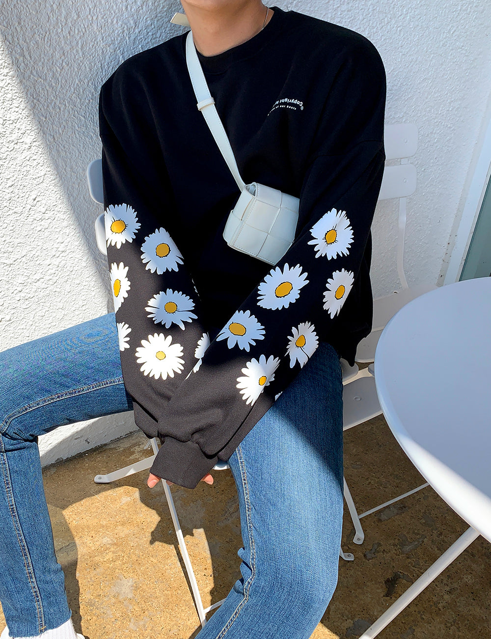 Daisy and Lettering Print Sweatshirt