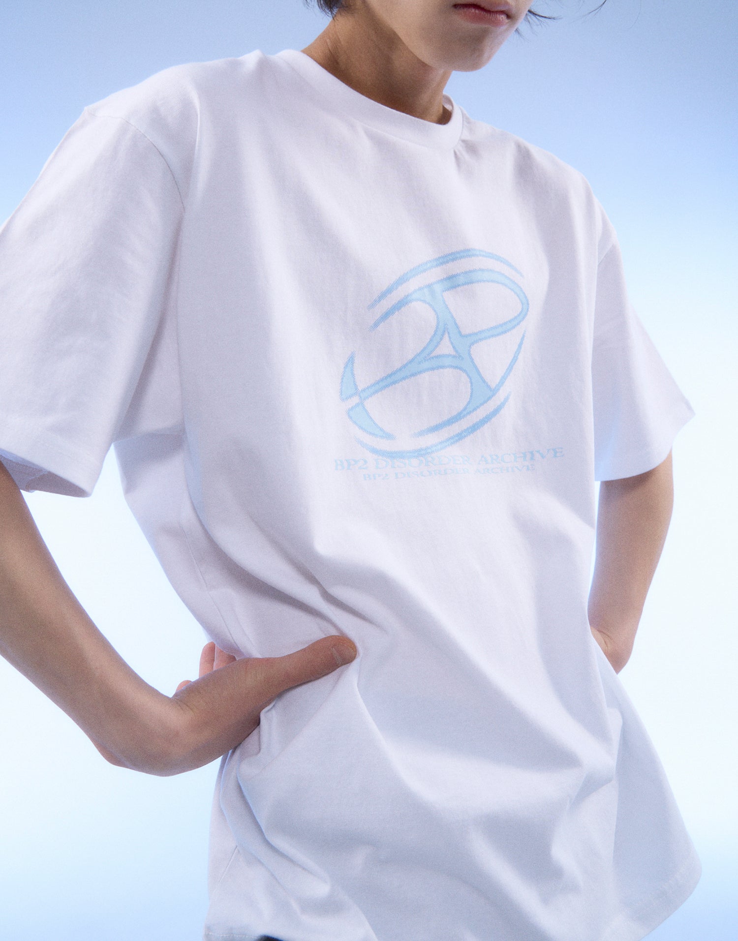 BIG GRAPHIC LOGO TEE WHITE