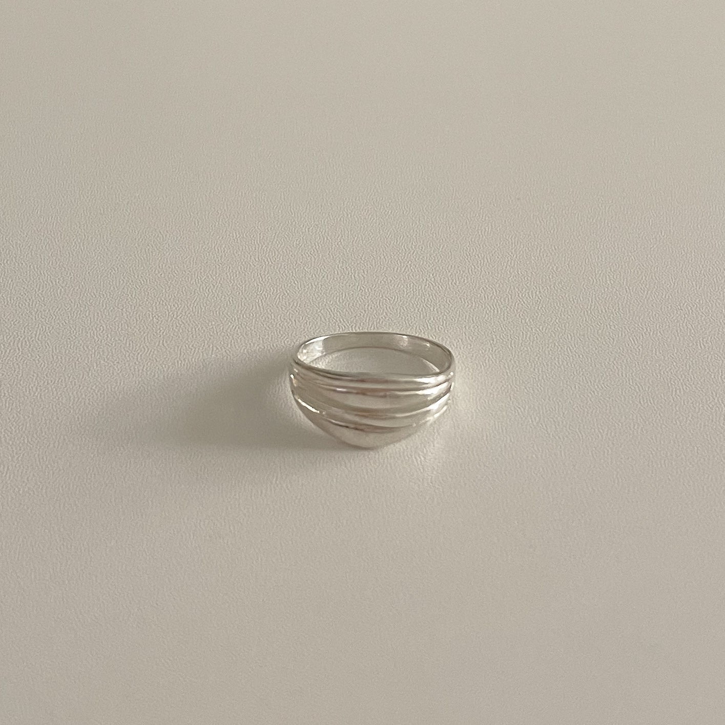 four line ring