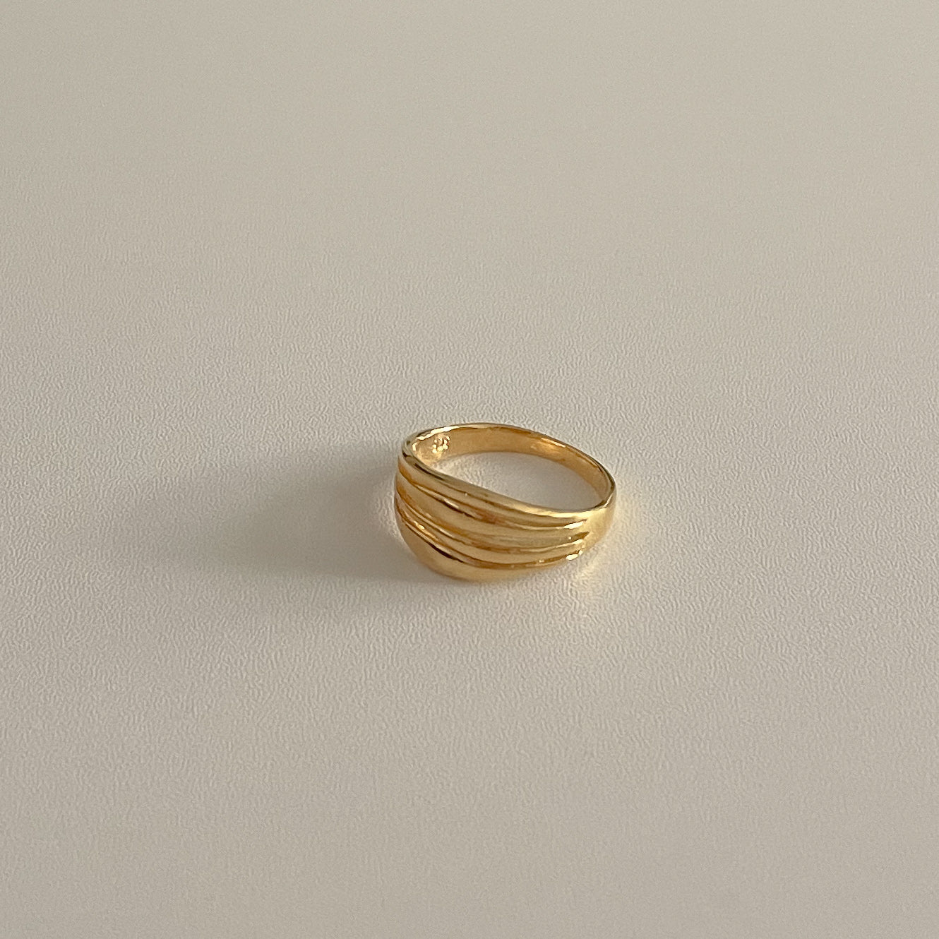 four line ring